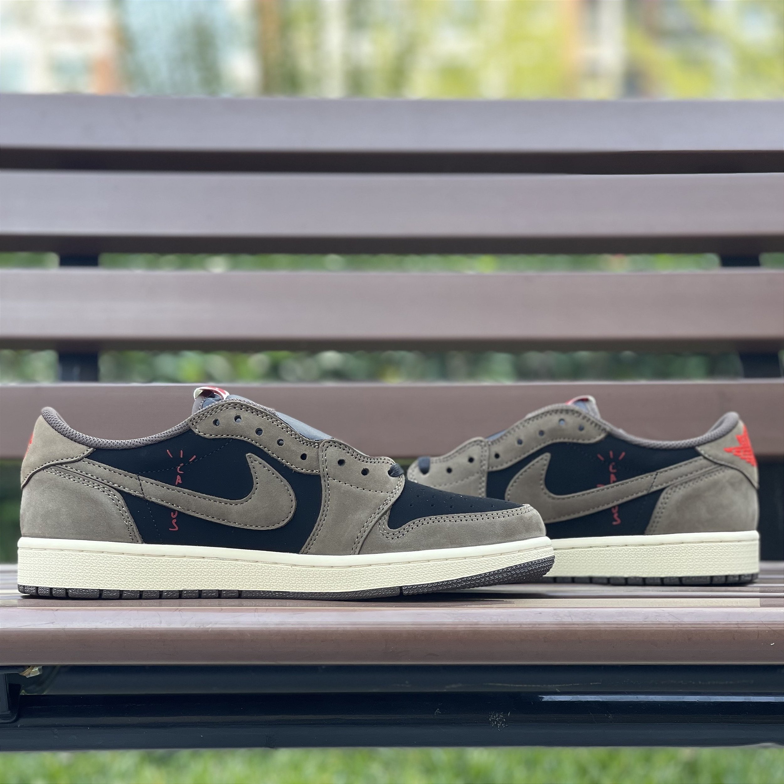 Tênis Nike Air Jordan 1 Low OG TS SP 'Travis Scott' PK Tênis Nike Air Jordan 1 Low OG TS SP 'Travis Scott' PK