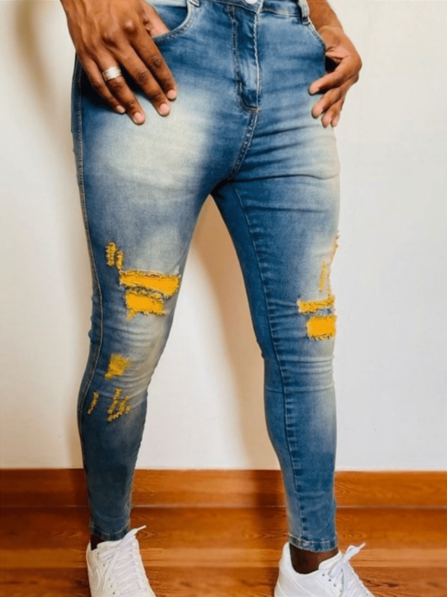 Calça Jeans Masculina Super Skinny Manchada Degradê Rasgado A Laser - 697  JEANS - Loja Online da Meia Nove Sete