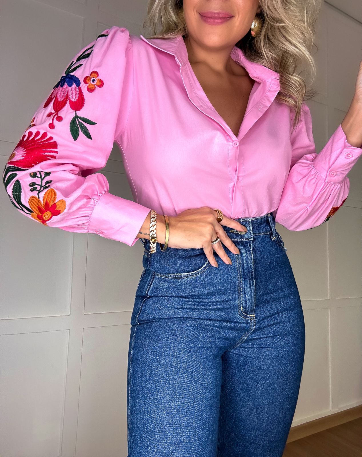 Camisa Holanda Bordada Rosa Danone - Isa Baldo | Sua Loja de Roupas  Femininas Online - Moda Feminina