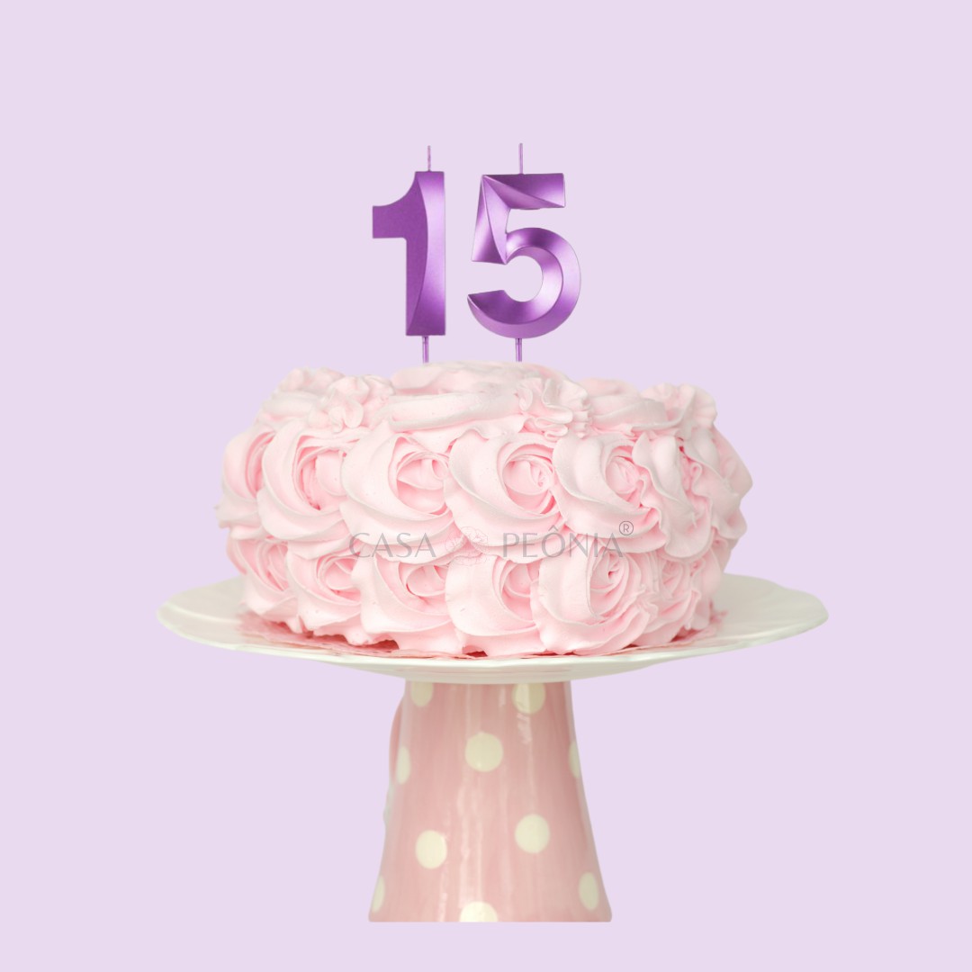 Balon Cake Roxo  Birthday cake roses, Beautiful birthday cakes, Birthday  cake toppers