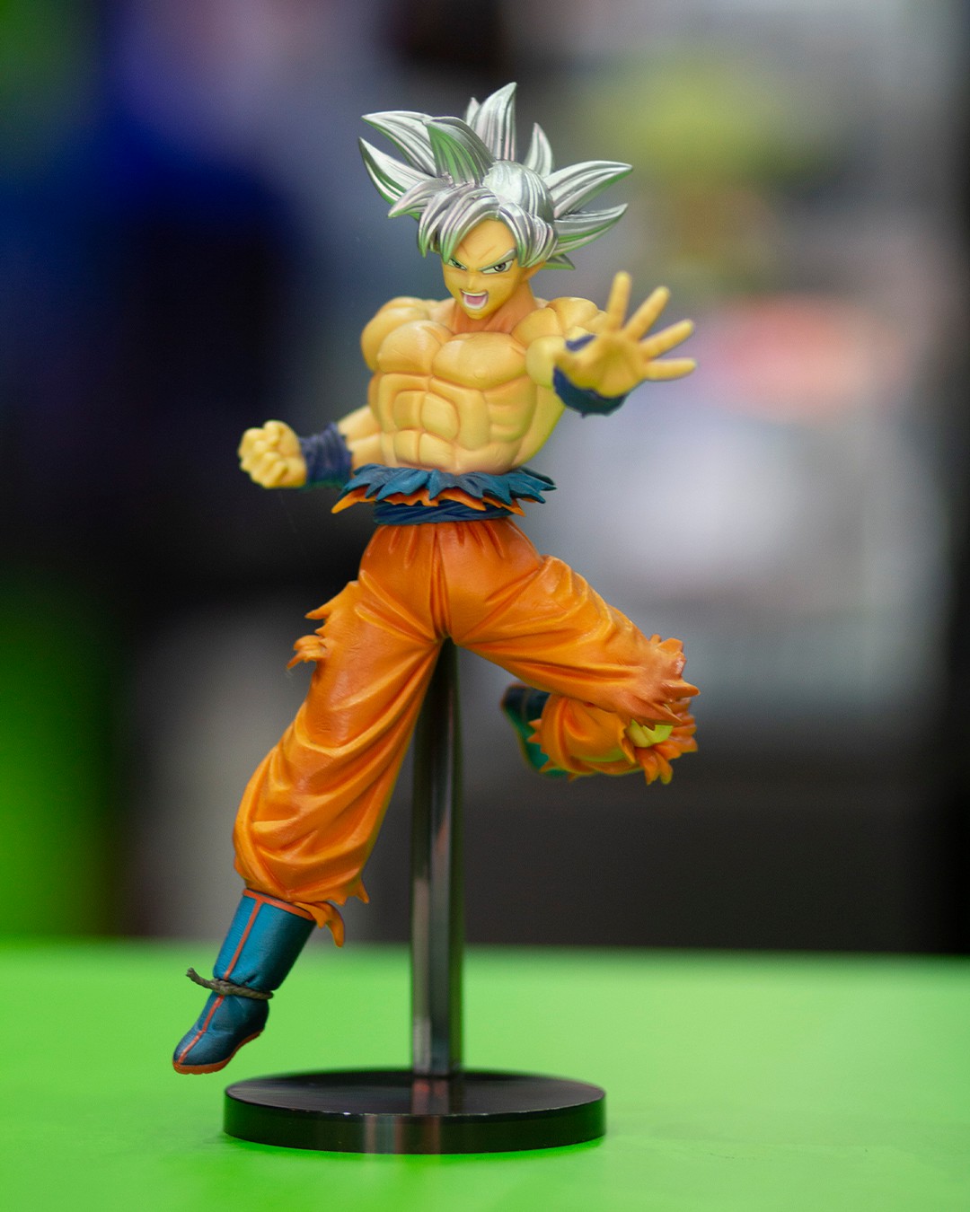 Estátua Banpresto Bandai Dragon Ball Super Goku Ultra Instinto Superior  Chosenshiretsuden II - Início