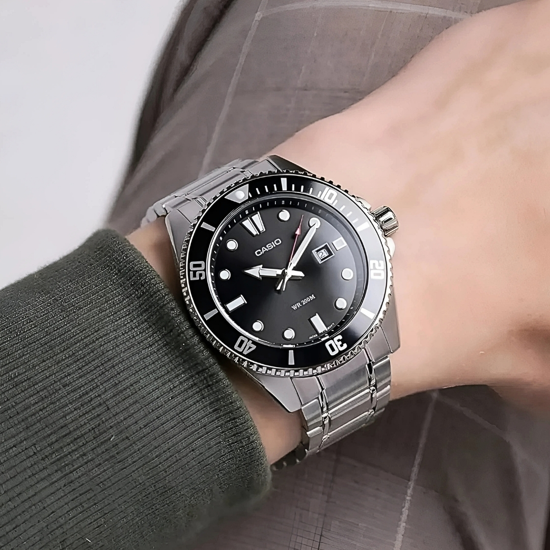 Relógio Casio Masculino Duro Bisel Preto Em Aço MDV-107D-1A1VDF-SC