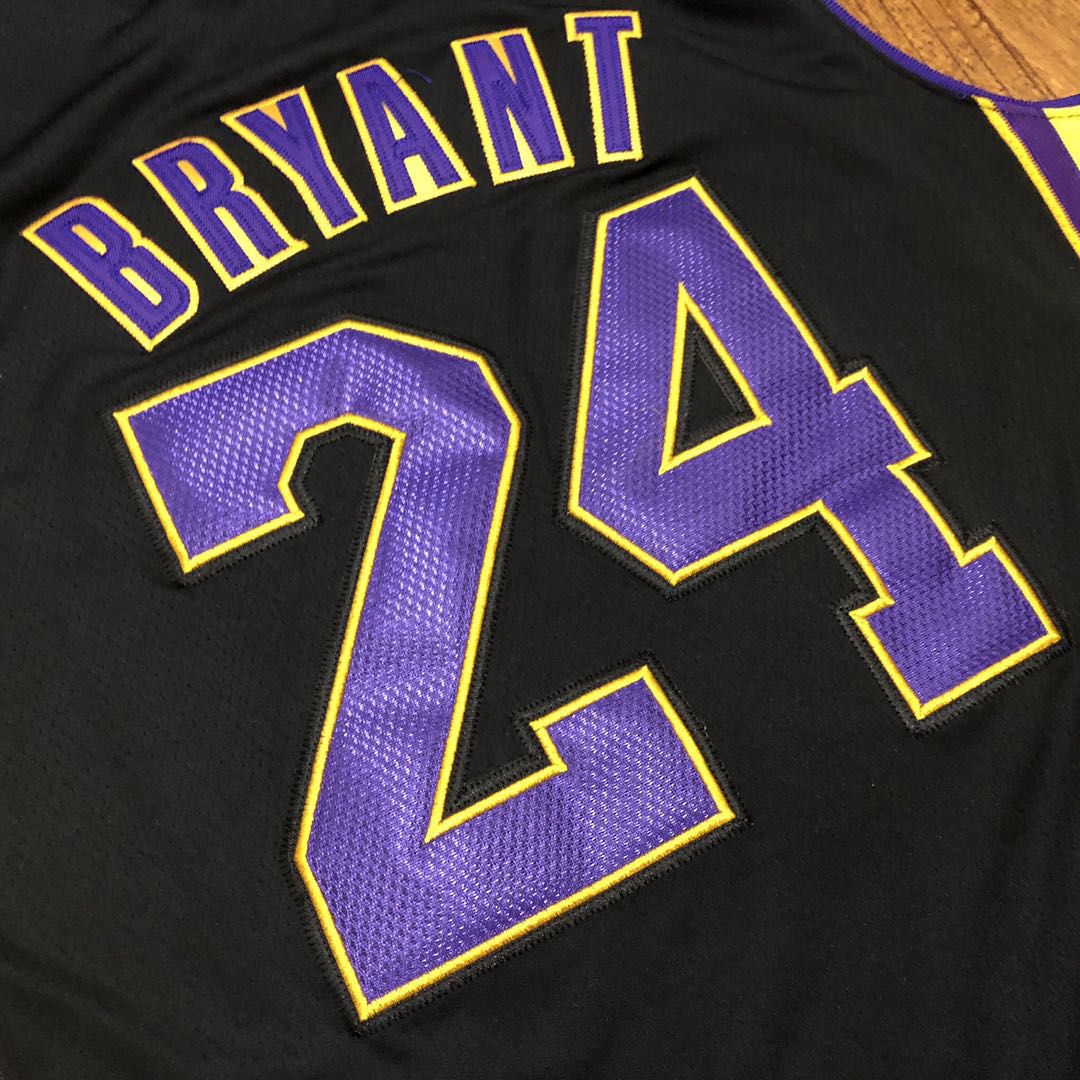 Camisas Los Angeles Lakers Retro Especial Finals 08/09 - 24 Kobe Bryant ...