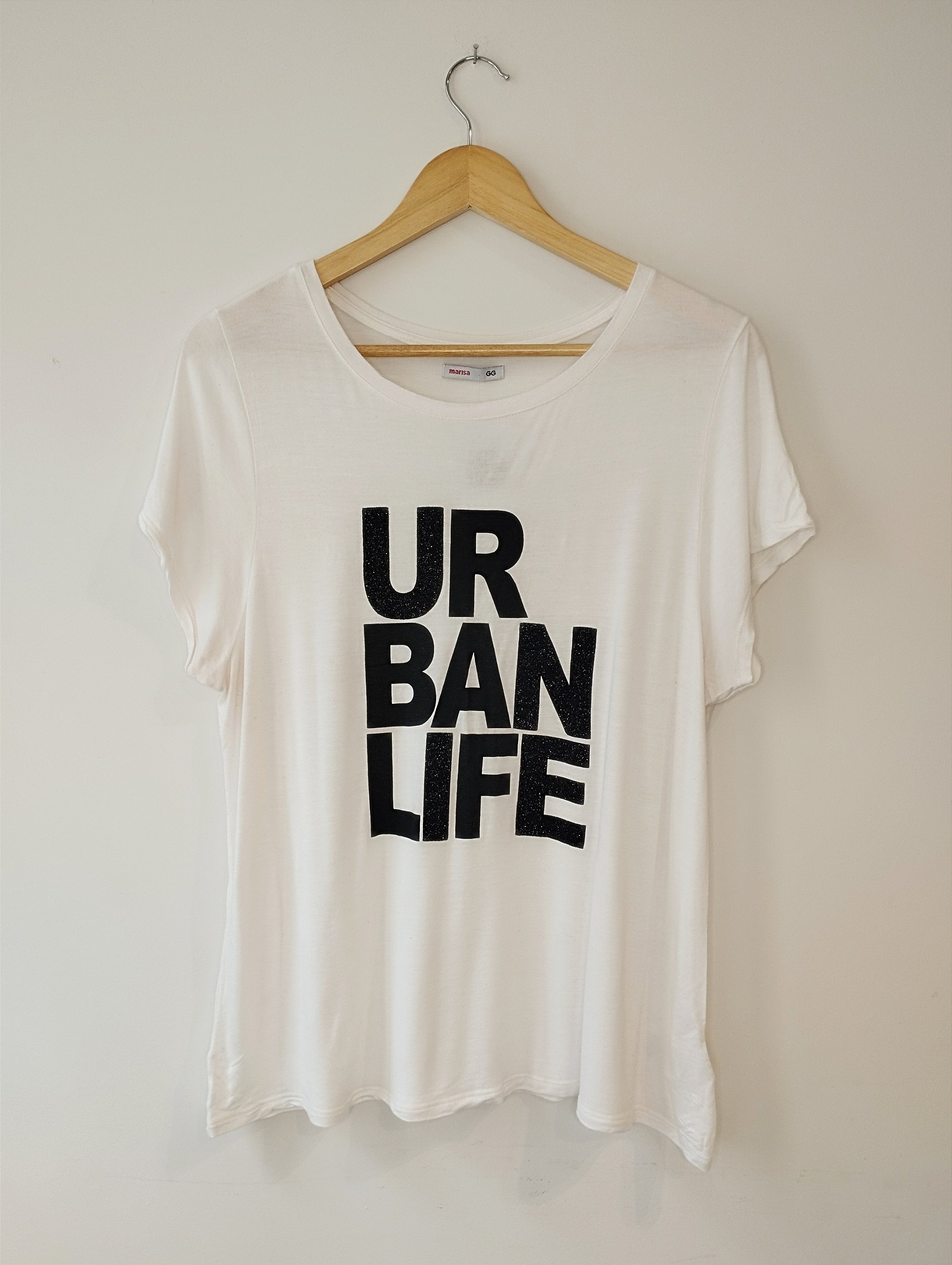 Blusa branca sale na marisa