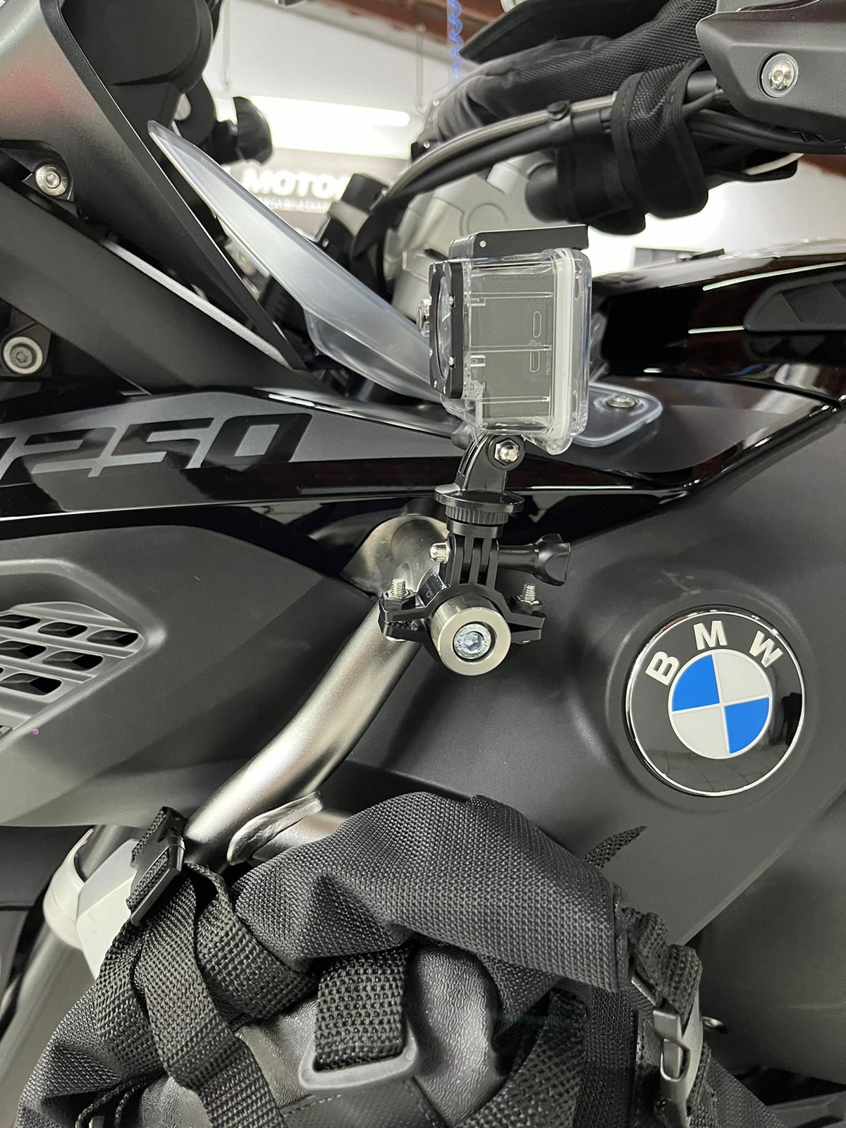 SUPORTE DE CAMERA GOPRO MOTO BMW GS 1200 /1250 ADVENTURE - MOTOPOINTRC ...