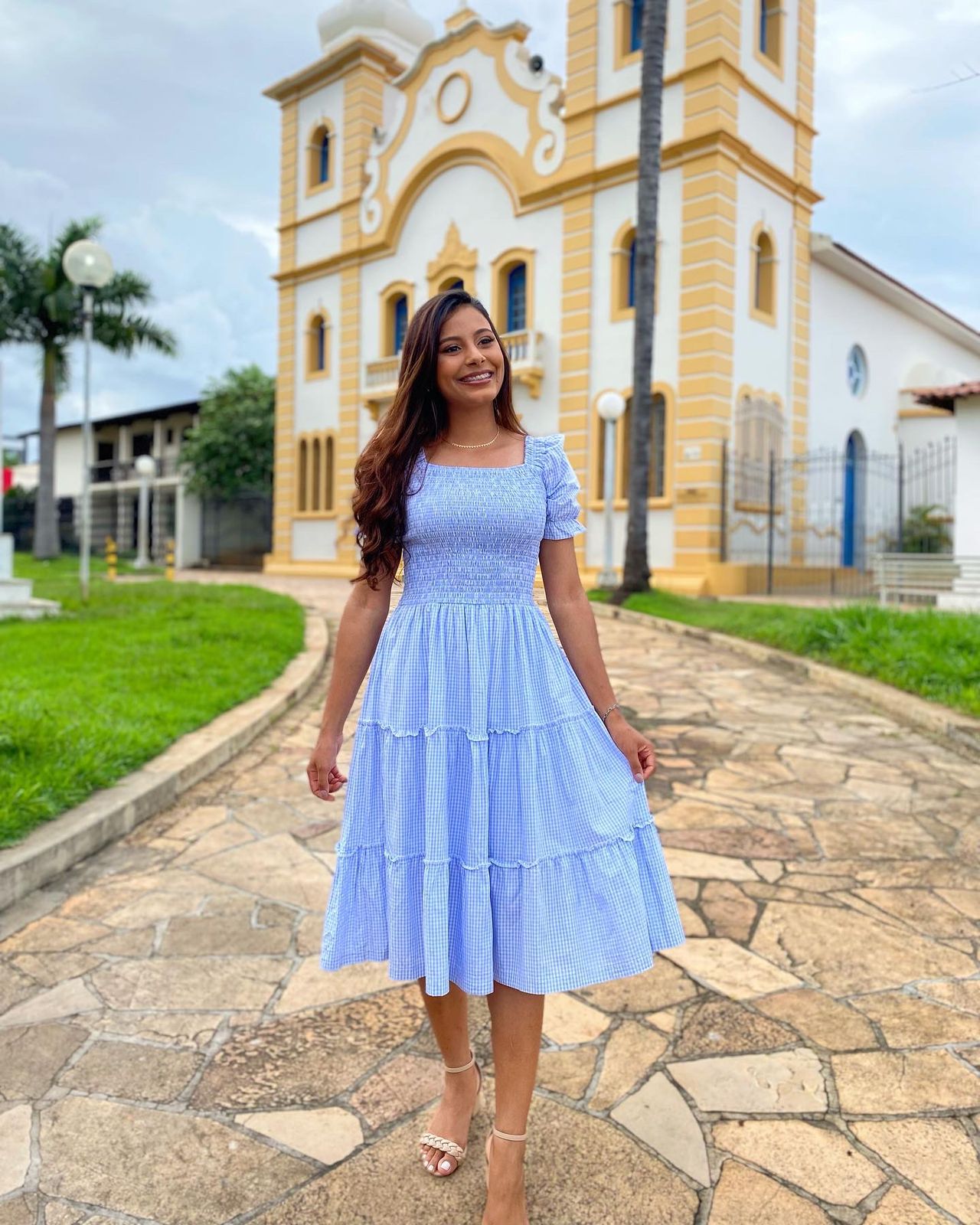 Vestido Xadrez Vichy com Marias Alça Jabot e Lastex Magenta