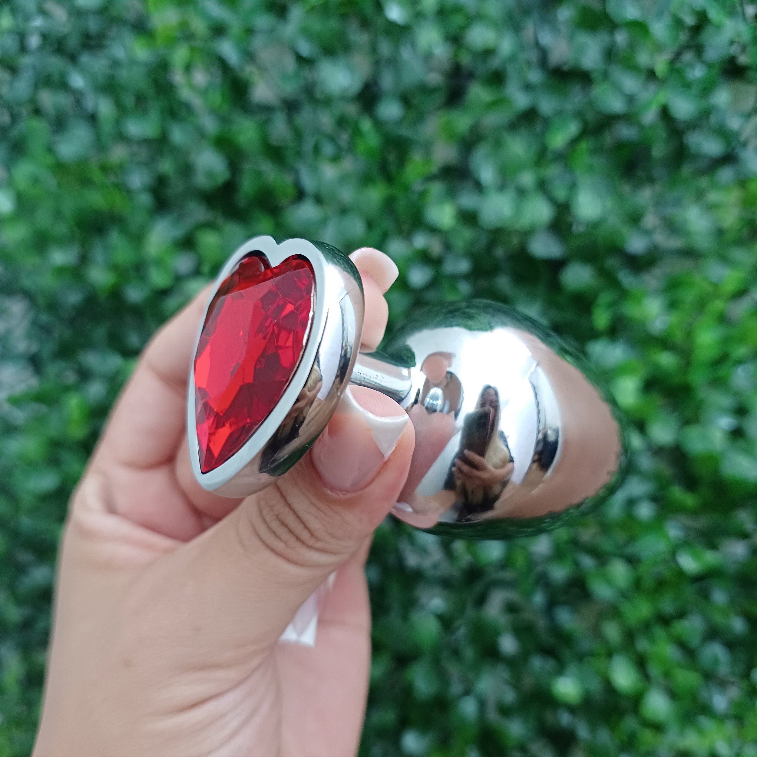 Plug Anal Alumnio em Formato de Corao M - sabrinaamarastore