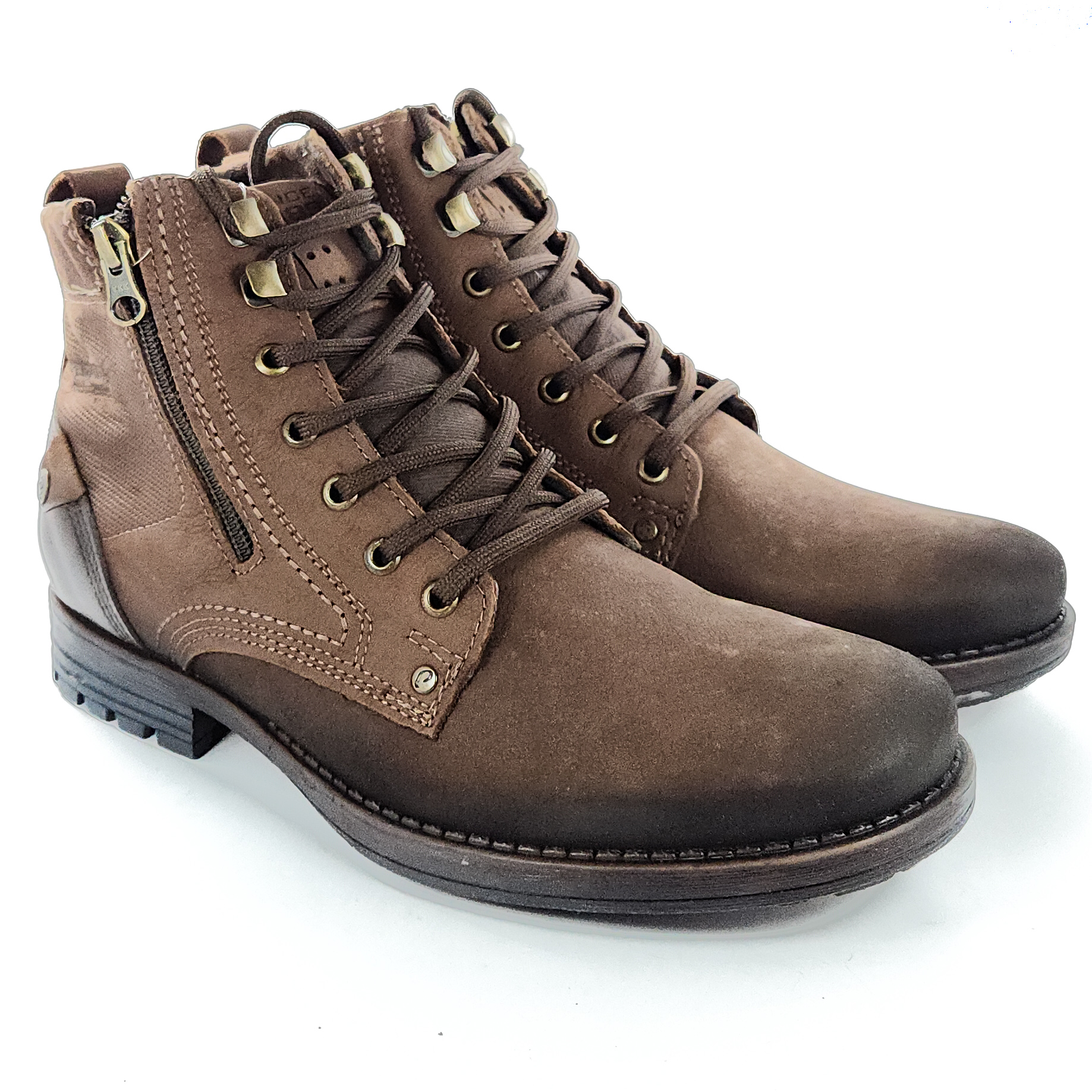 Bota best sale pegada marrom