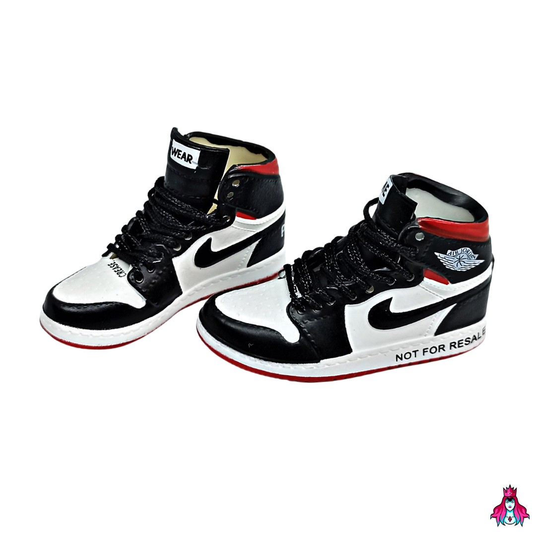 Mini Sneakers Nike Air Jordan cor Preto Branco & Vermelho - Custom Shop