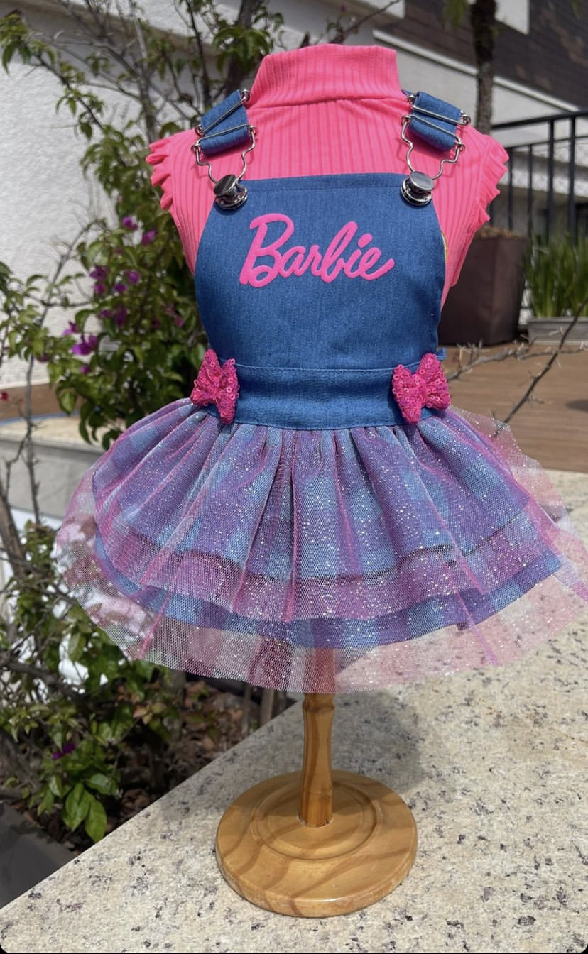 Roupa Barbie (macacão Jeans)