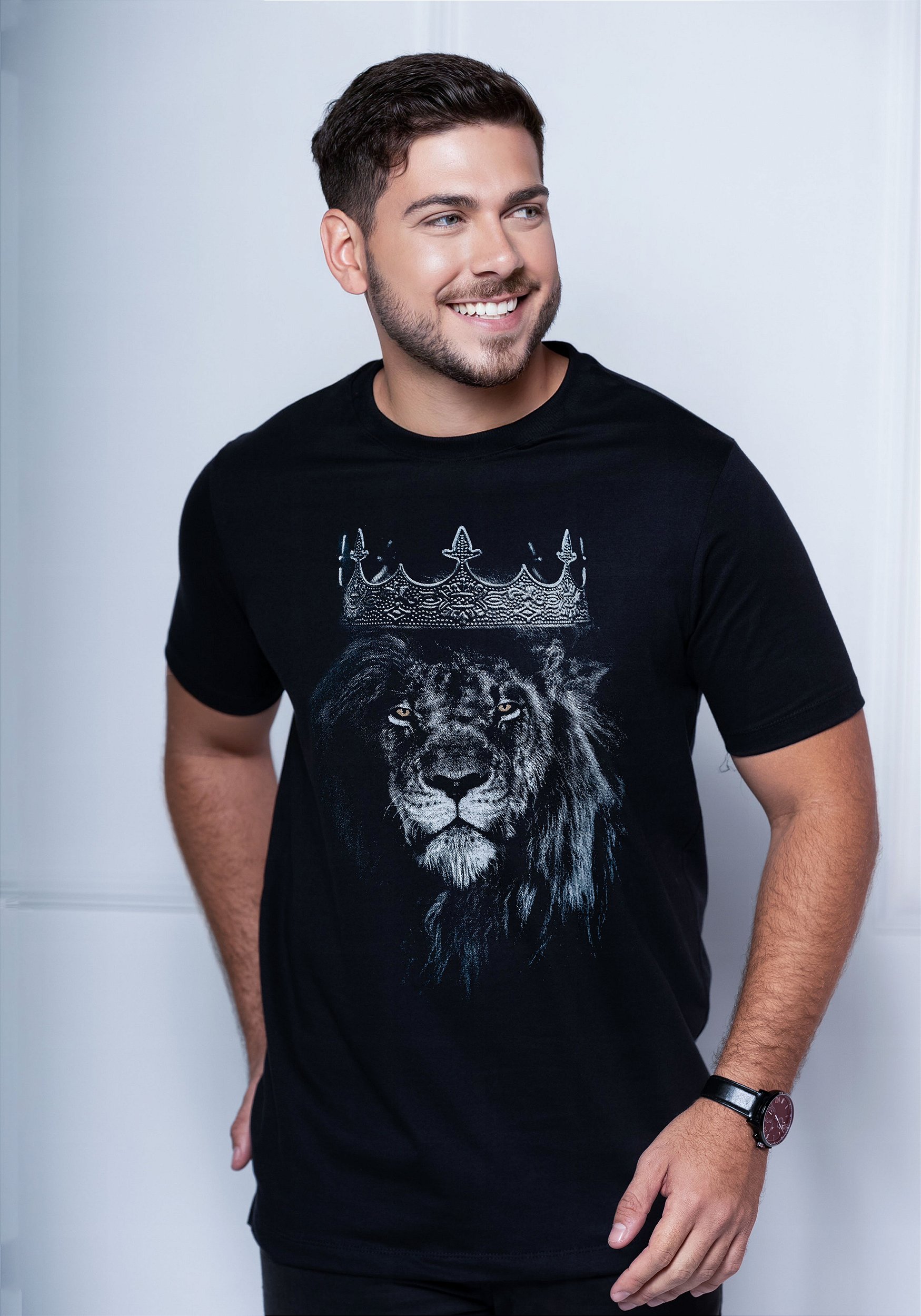 LEÃO COROA REI - MASCULINA ADULTA - COR PRETO - Delbo T-Shirts - a maior  fabricante de T-shirts do Brasil