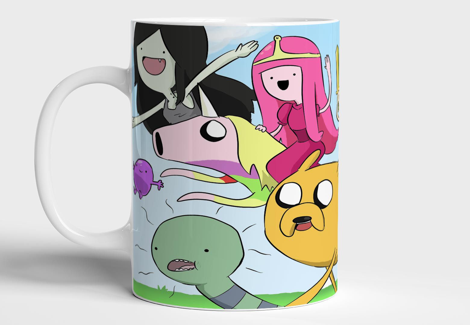 Caneca Hora de Aventura - Jake e Finn na Neve