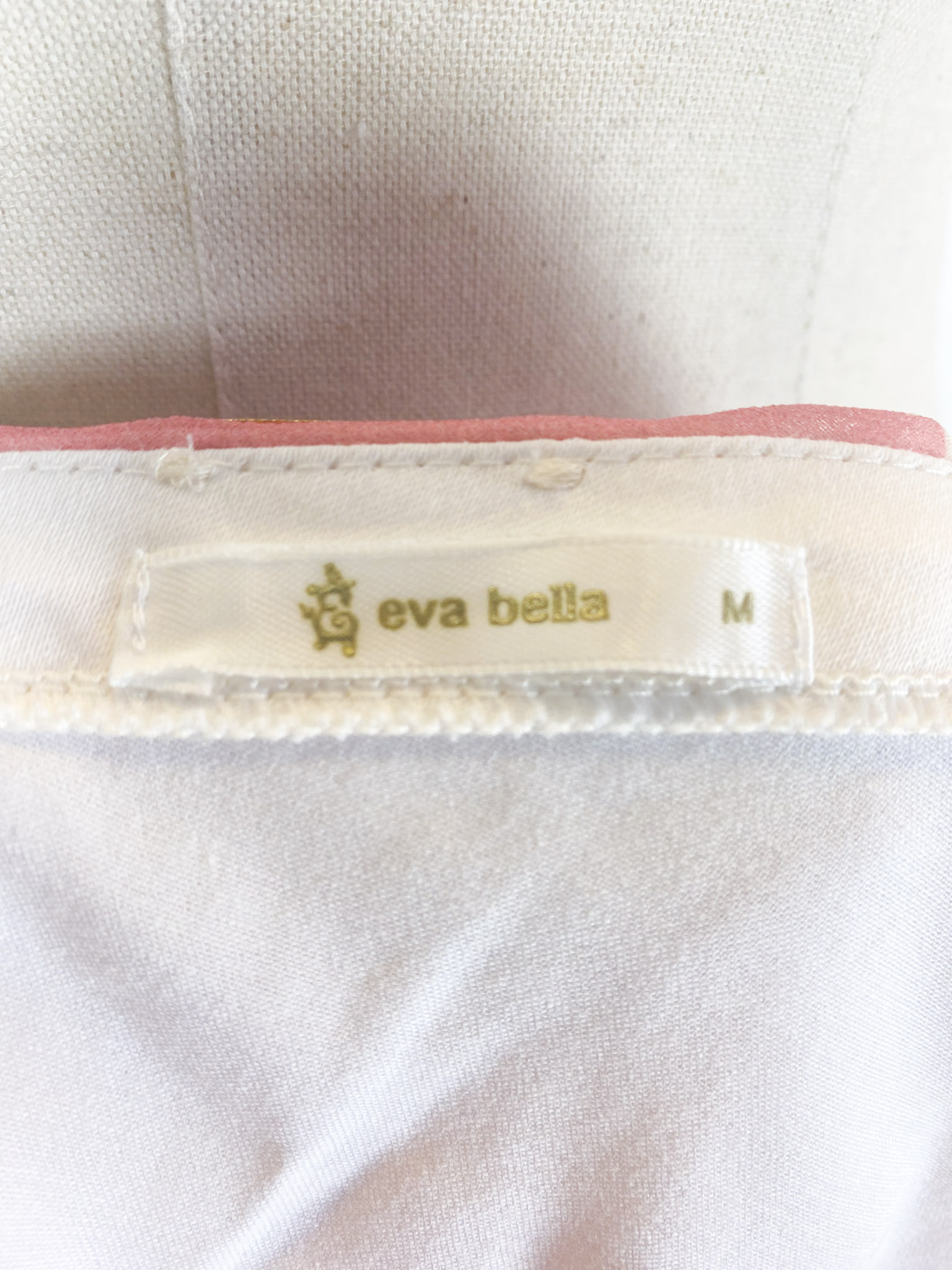 Vestido Curto Nula Manga Eva Bella Off White e Vermelho - Dona Chica ...