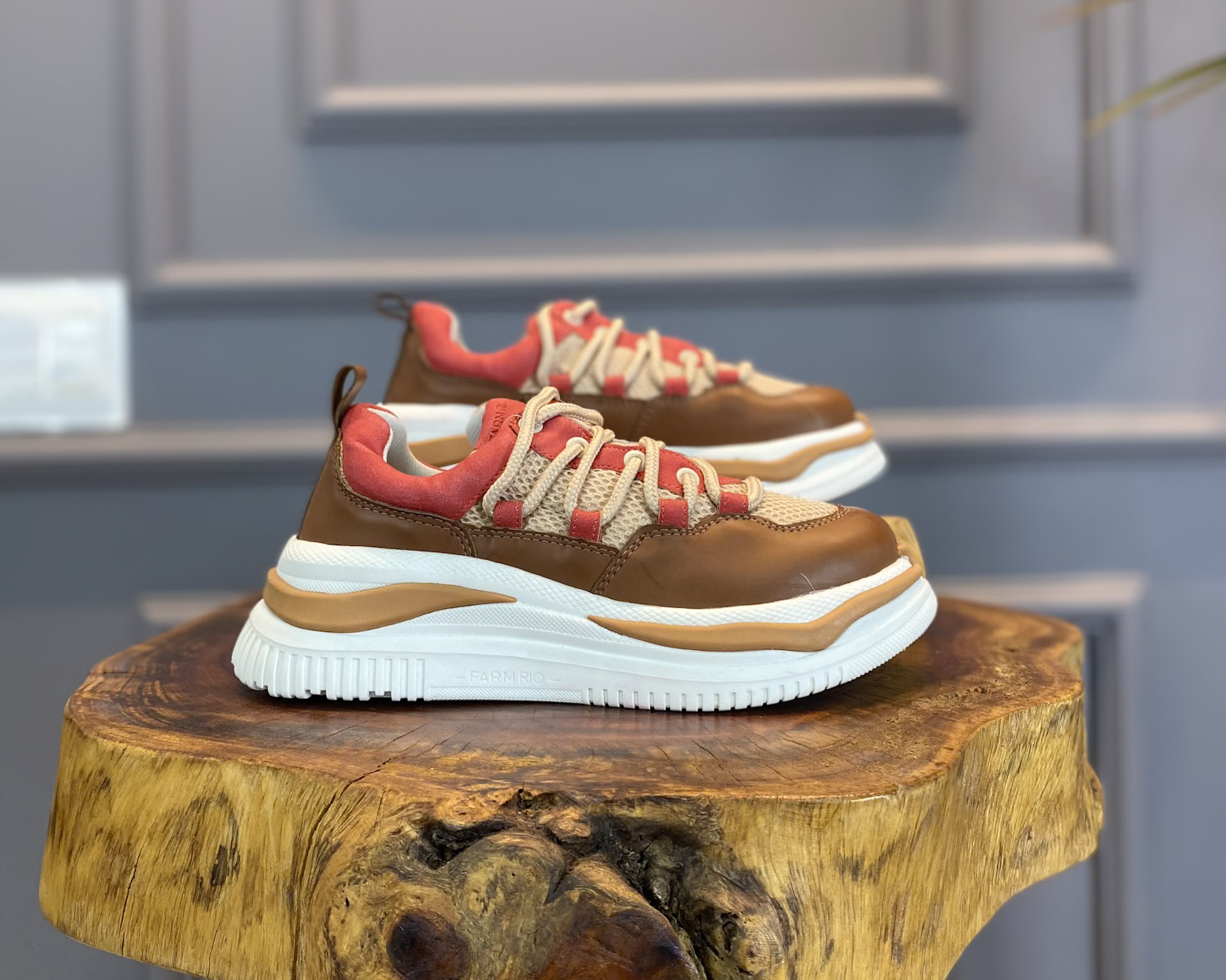 Tenis Farm Vermelho Tênis Farm Apolo Caramelo E Bege Com Detalhe