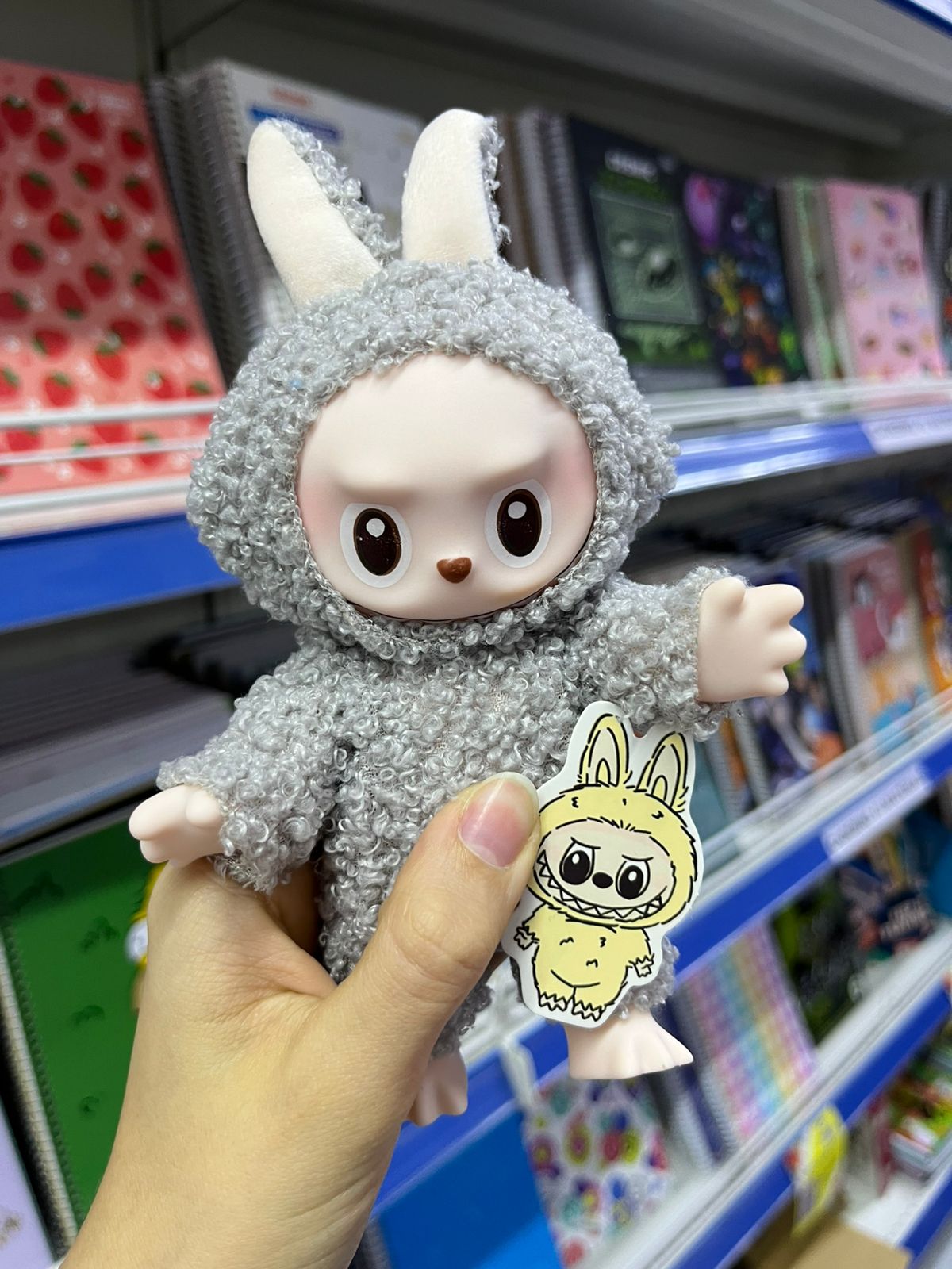 CHAVEIRO SURRESA LABUBU - WENCEL PAPELARIA