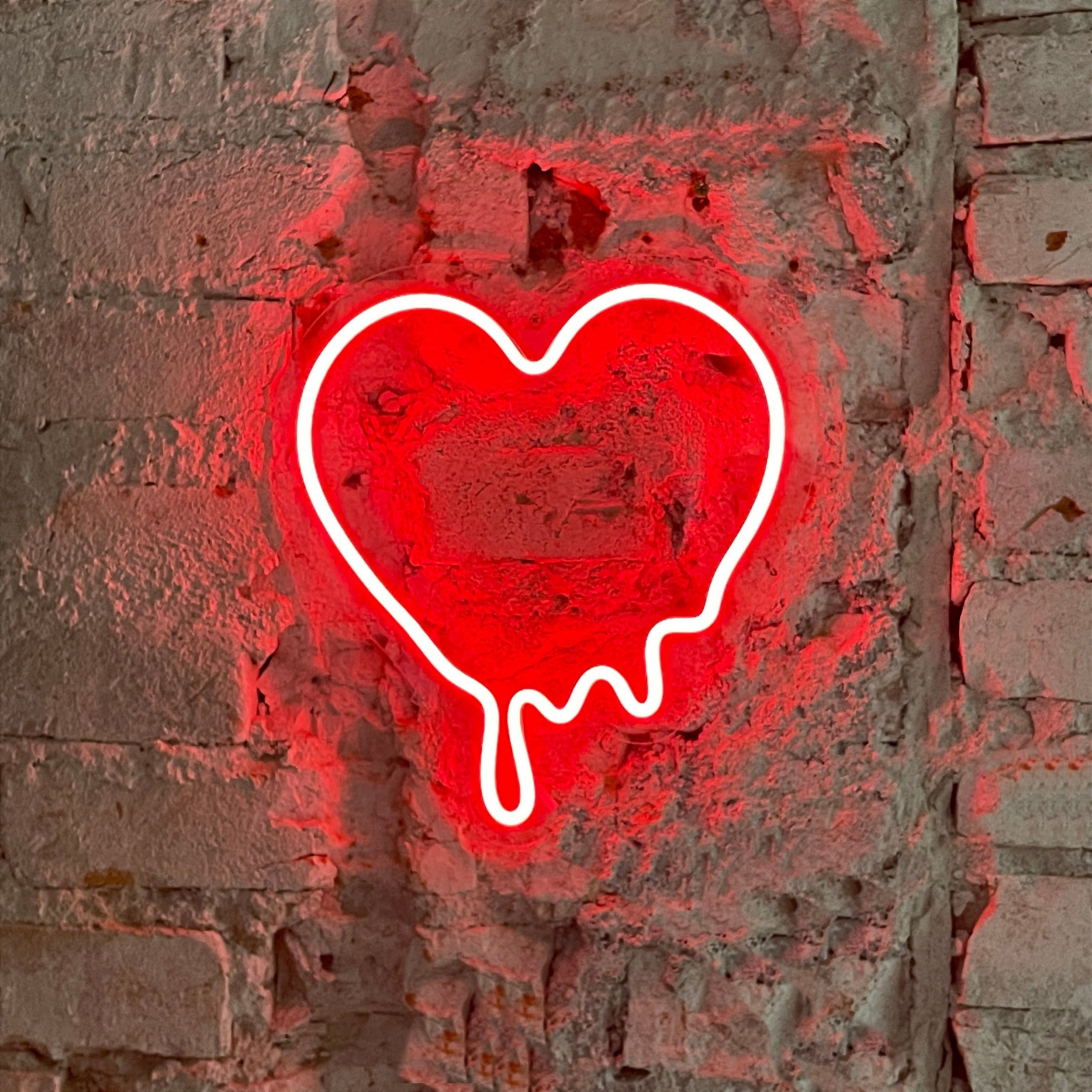 Luminária de Led Neon - Coração Derretido - O Seu Neon é na Led ON