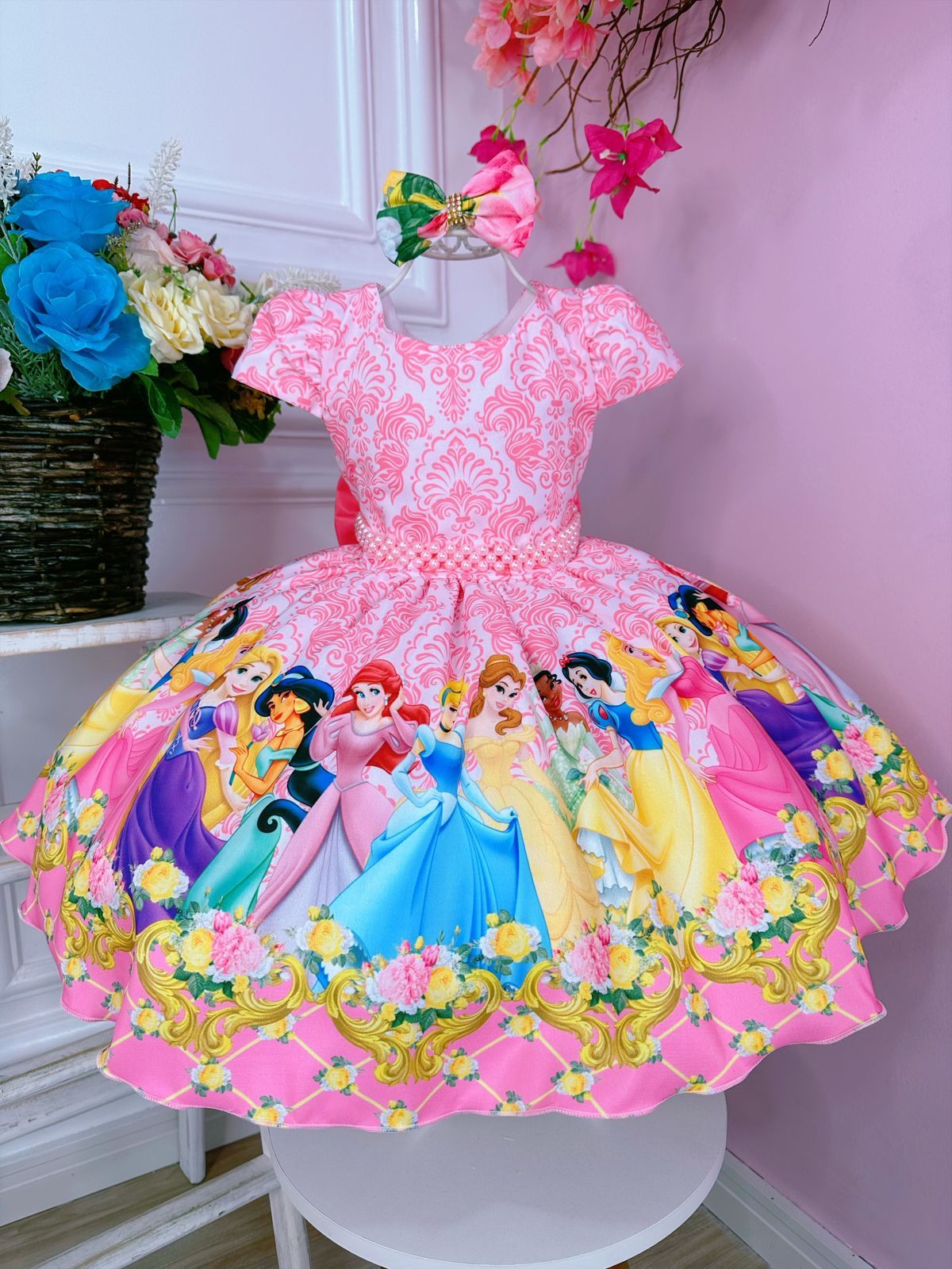 Vestido Infantil Barbie Rosa Aplique Laço - Fabuloso Ateliê