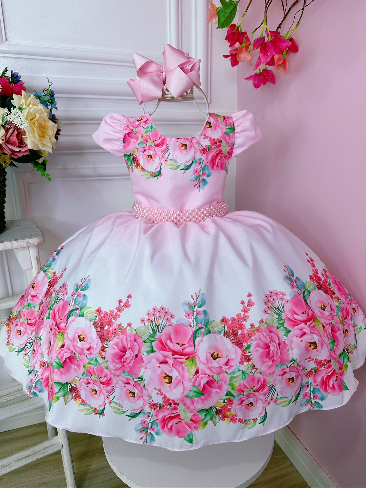 Vestido Infantil Rosa Bebê Florido Com Cinto de Pérolas Luxo - Fabuloso  Ateliê
