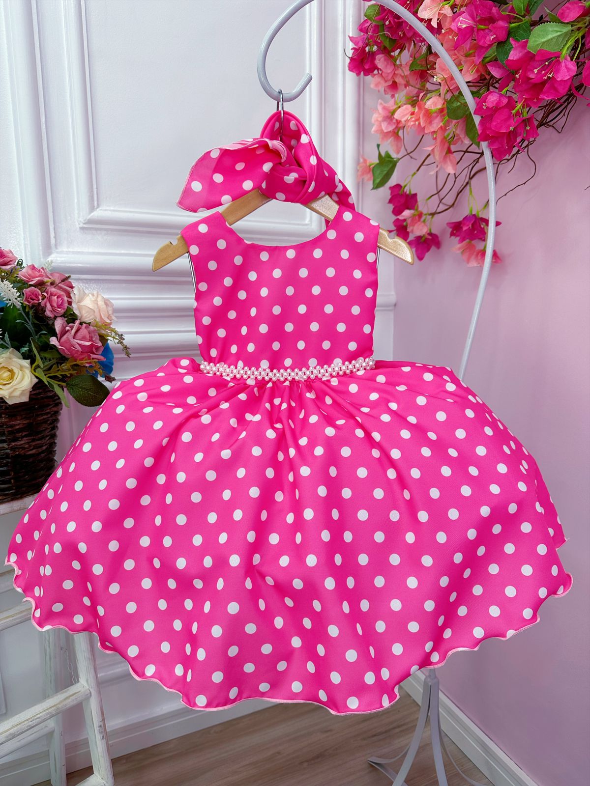 Vestido Infantil Barbie Princesa Rosa Chiclete com Cinto