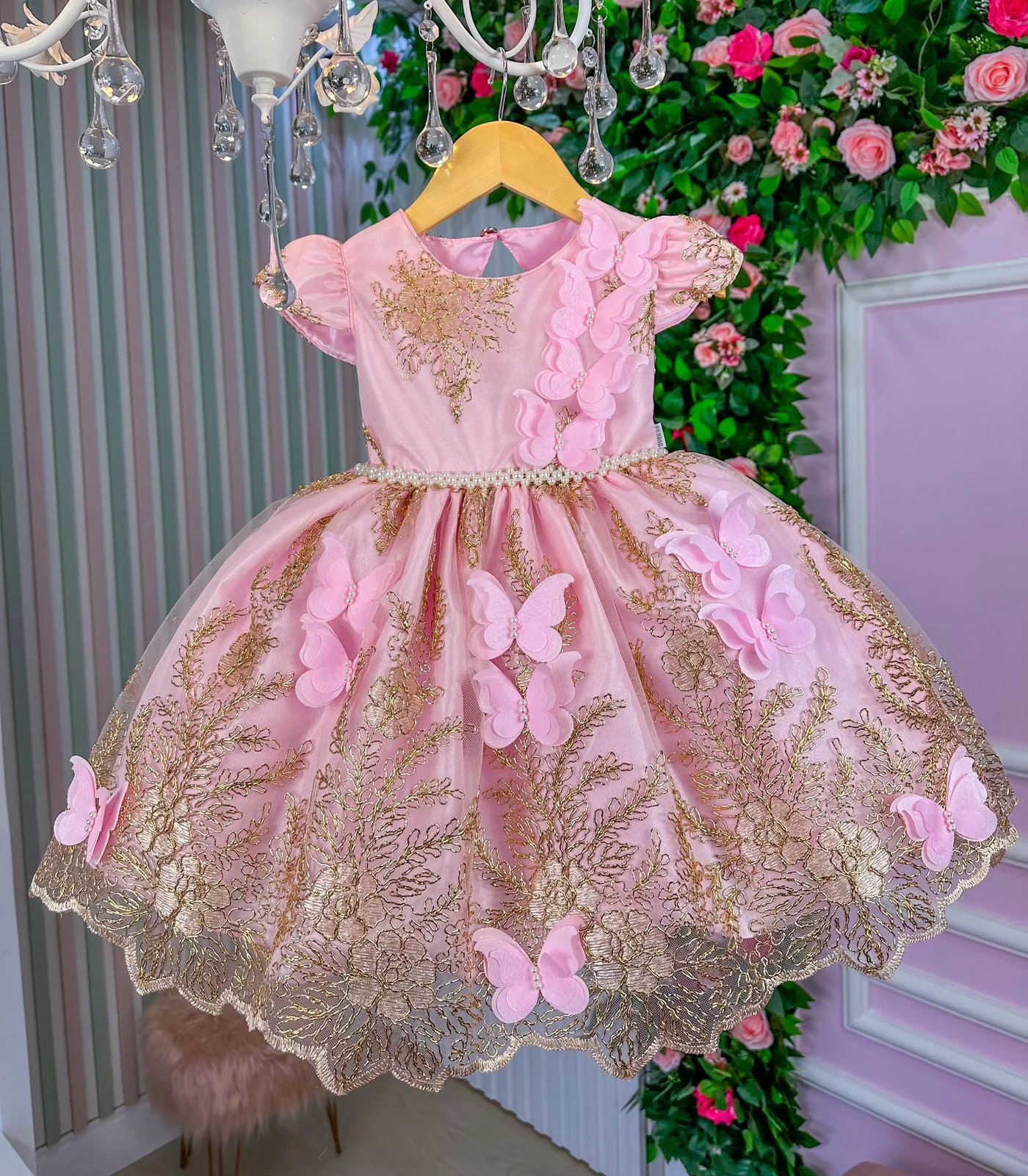 Vestido Jardim Encantado Rosa e Dourado - Fabuloso Ateliê