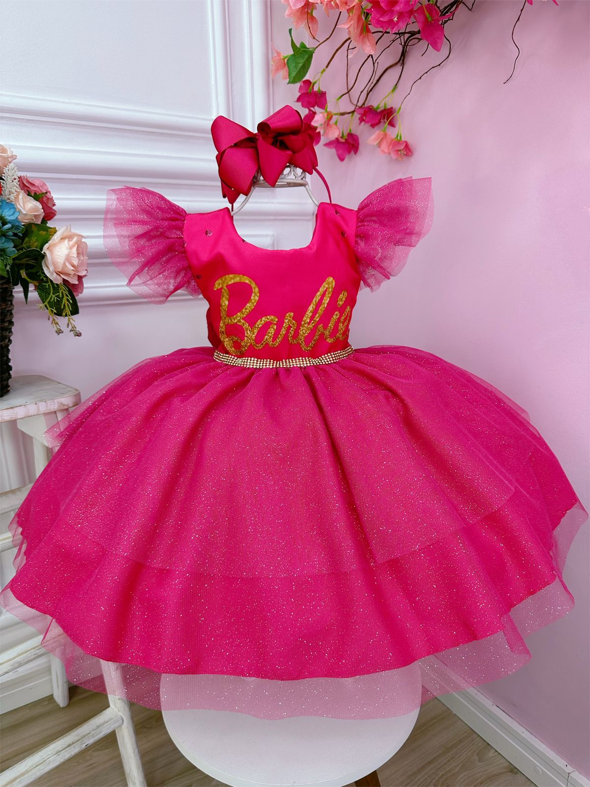 Barbie Roupas e Acessórios Vestido Rosa Babados Colar Sapatos