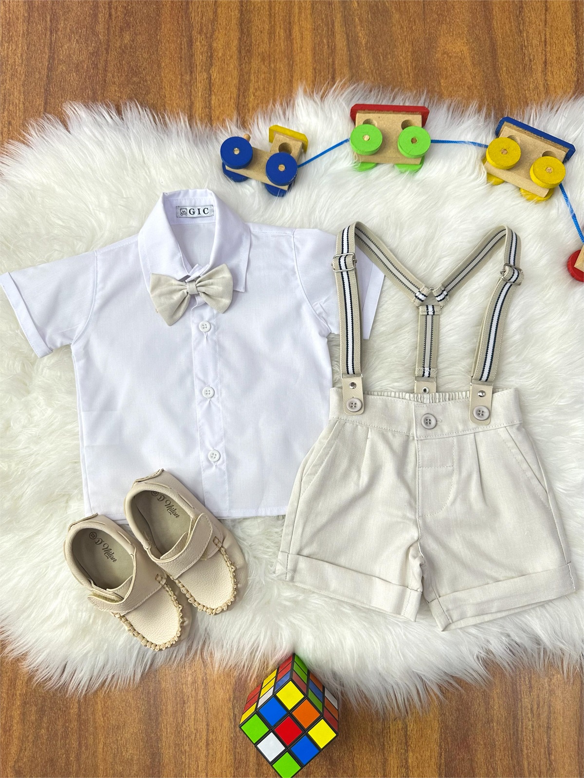 Conjunto Social Bebê Short Bege Claro e Camisa Branca