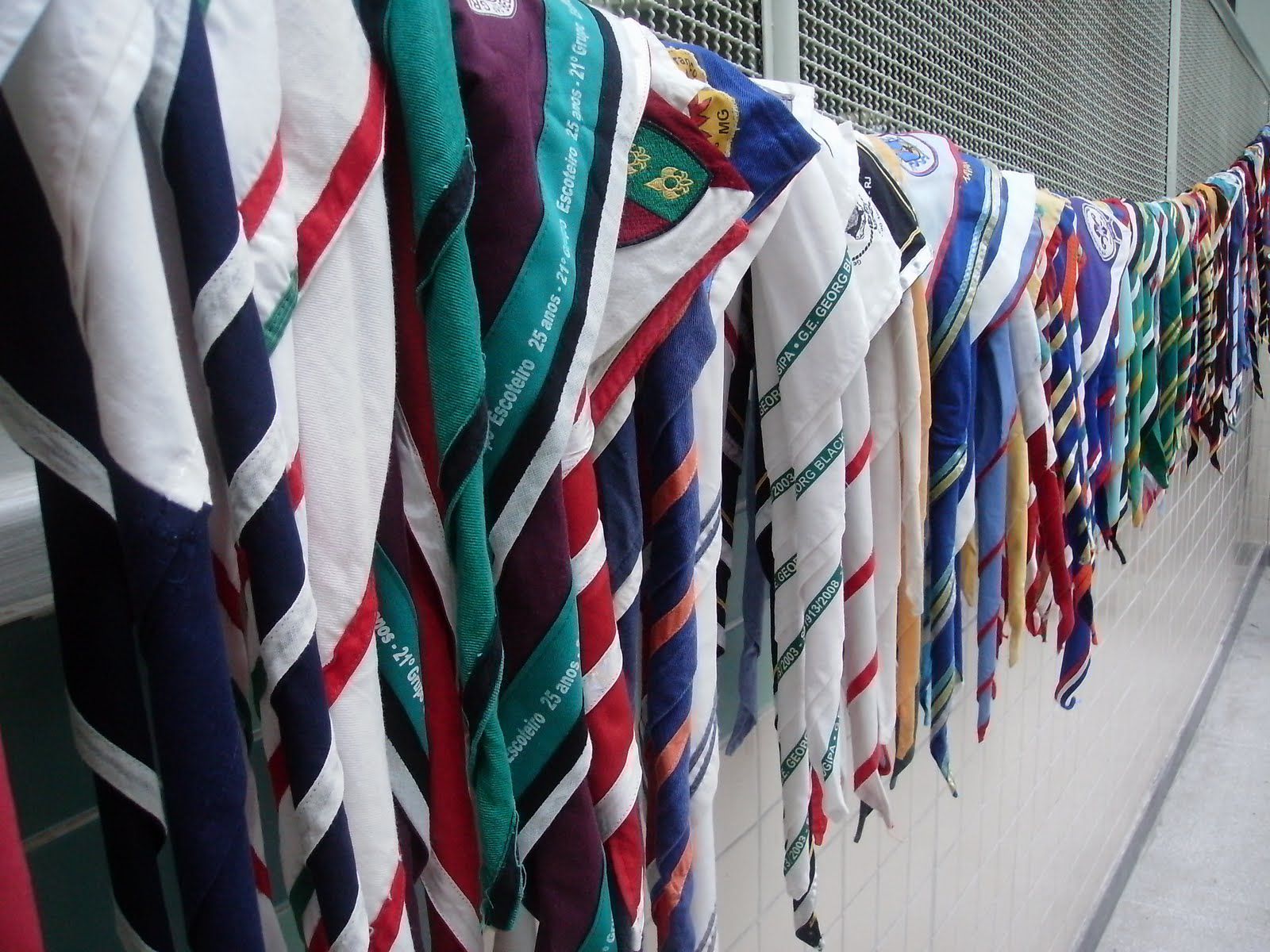 Lenços Escoteiros - New Lótus Confecção, uniforme escolar, profissional,  esportivo, artigos escoteiros.