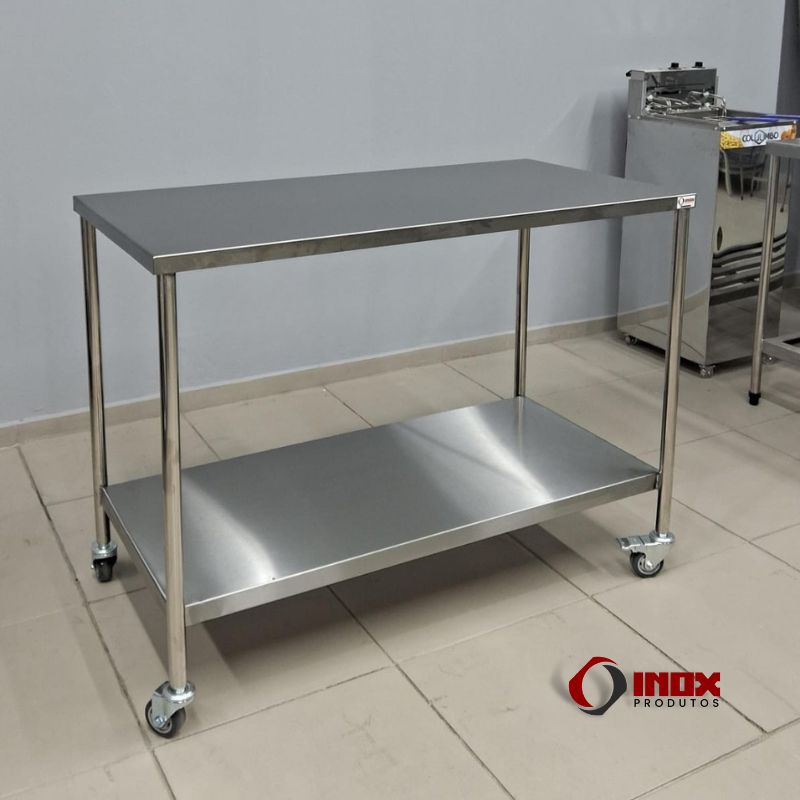 Mesa Industrial Inox Lisa com Rodízios e Prateleira - Loja Inox