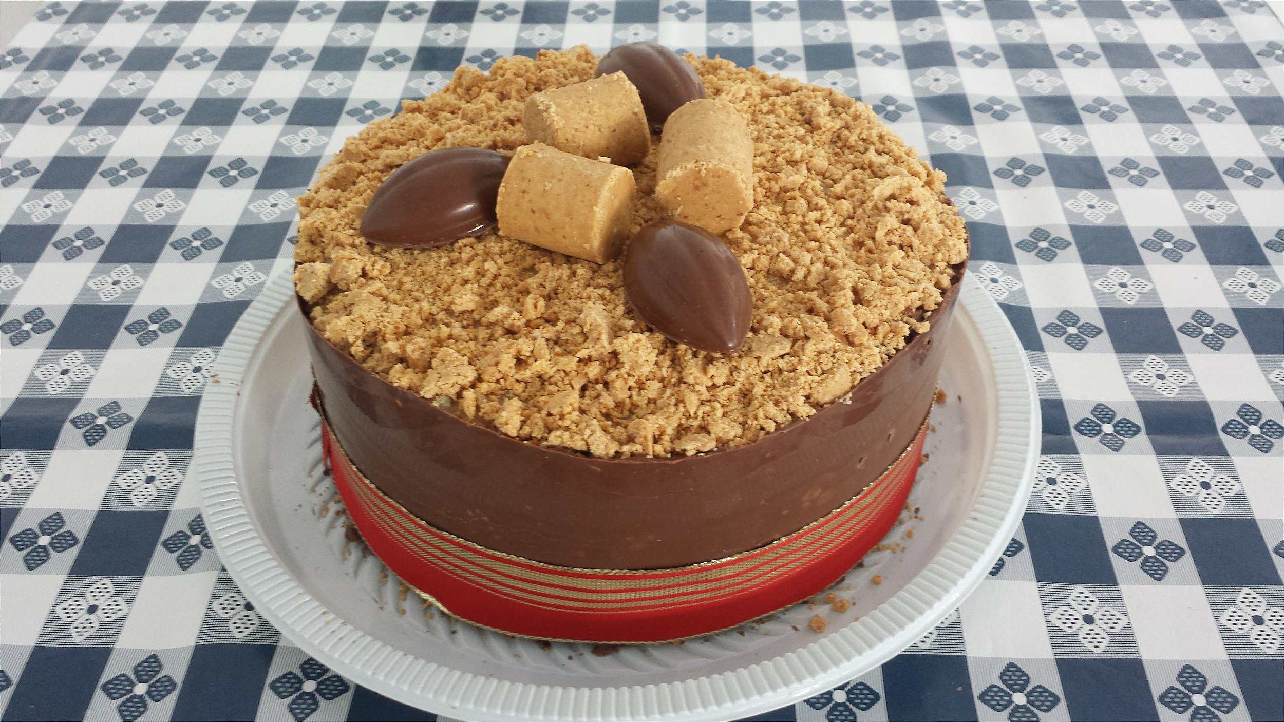 BOLO DE ANIVERSÁRIO CLÁSSICO PARA INICIANTES SABOR DOCE DE LEITE