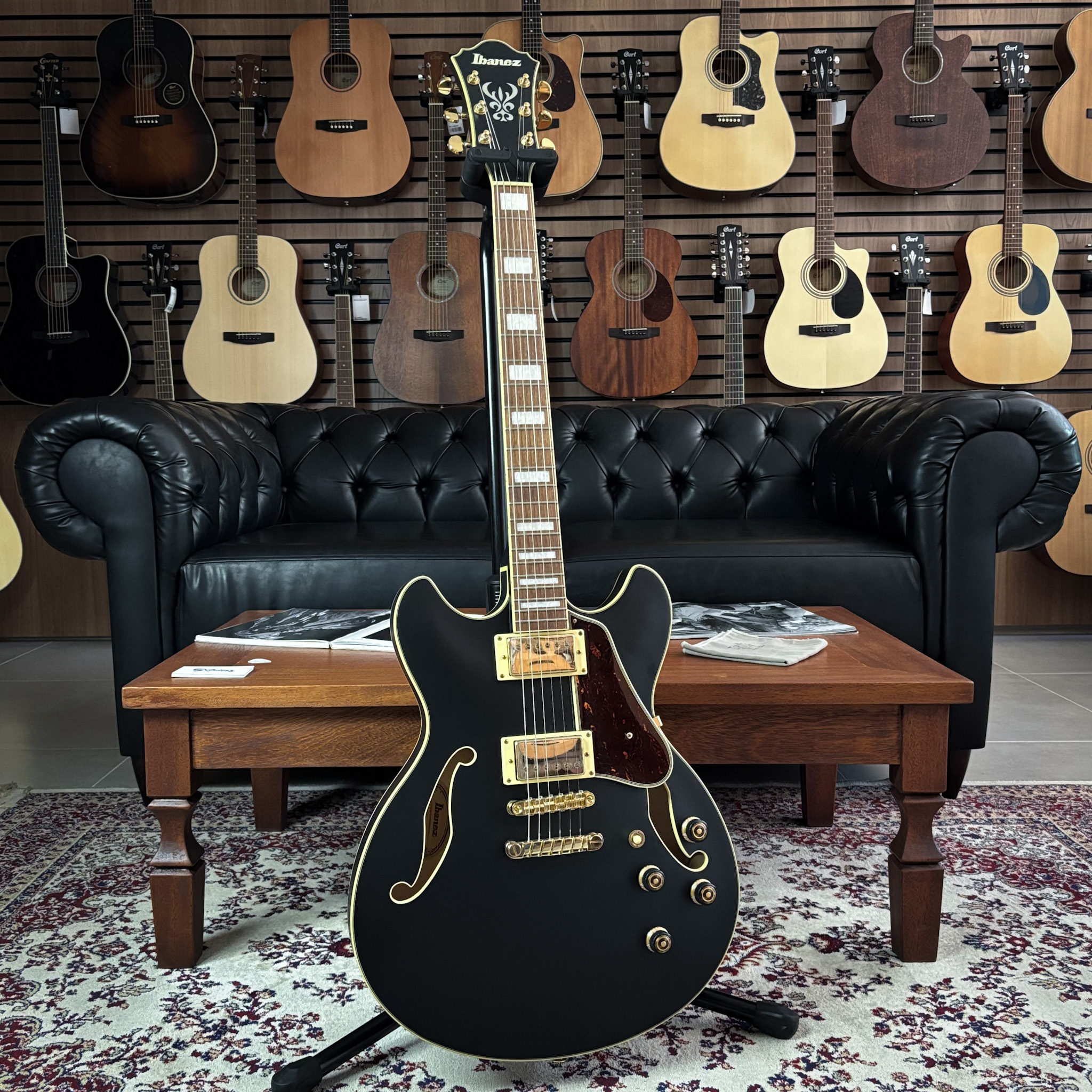 Guitarra Ibanez AS73G BKF Black Flat - semi hollow - Guitar Shop