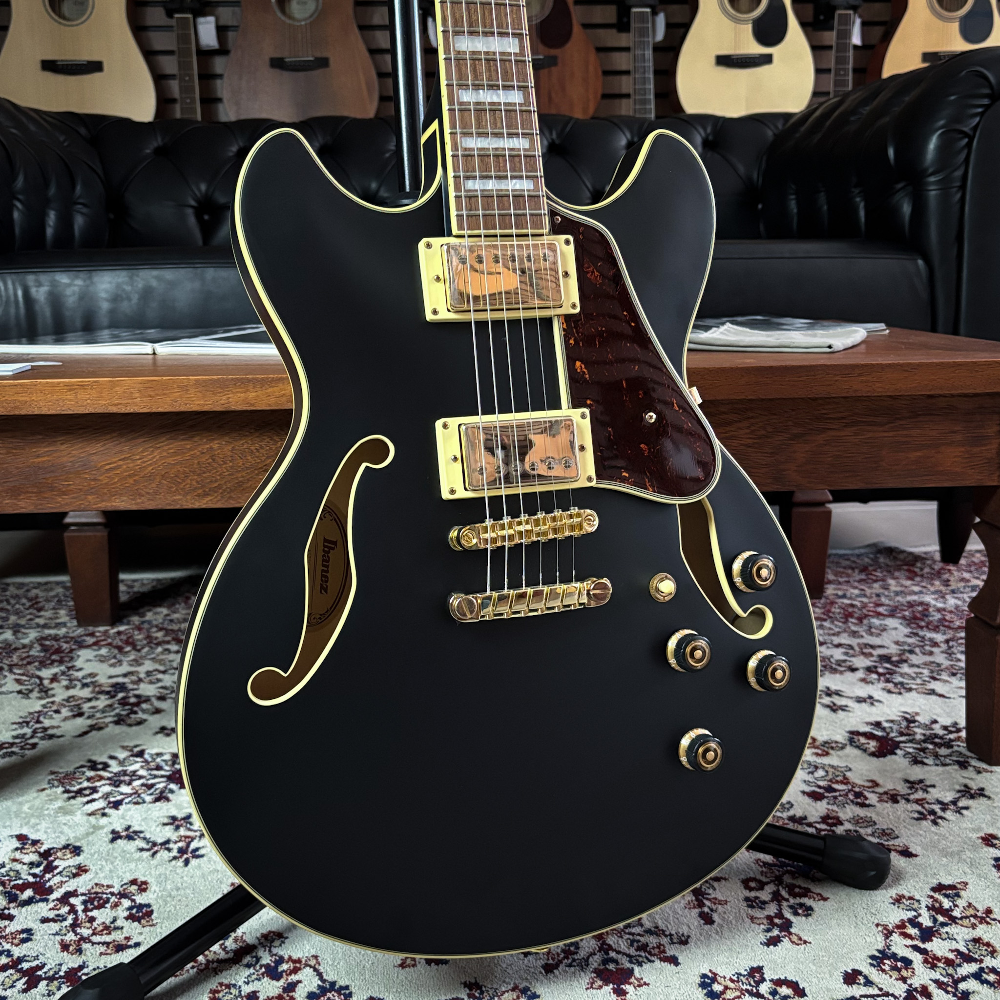 Guitarra Ibanez AS73G BKF Black Flat - semi hollow - Guitar Shop