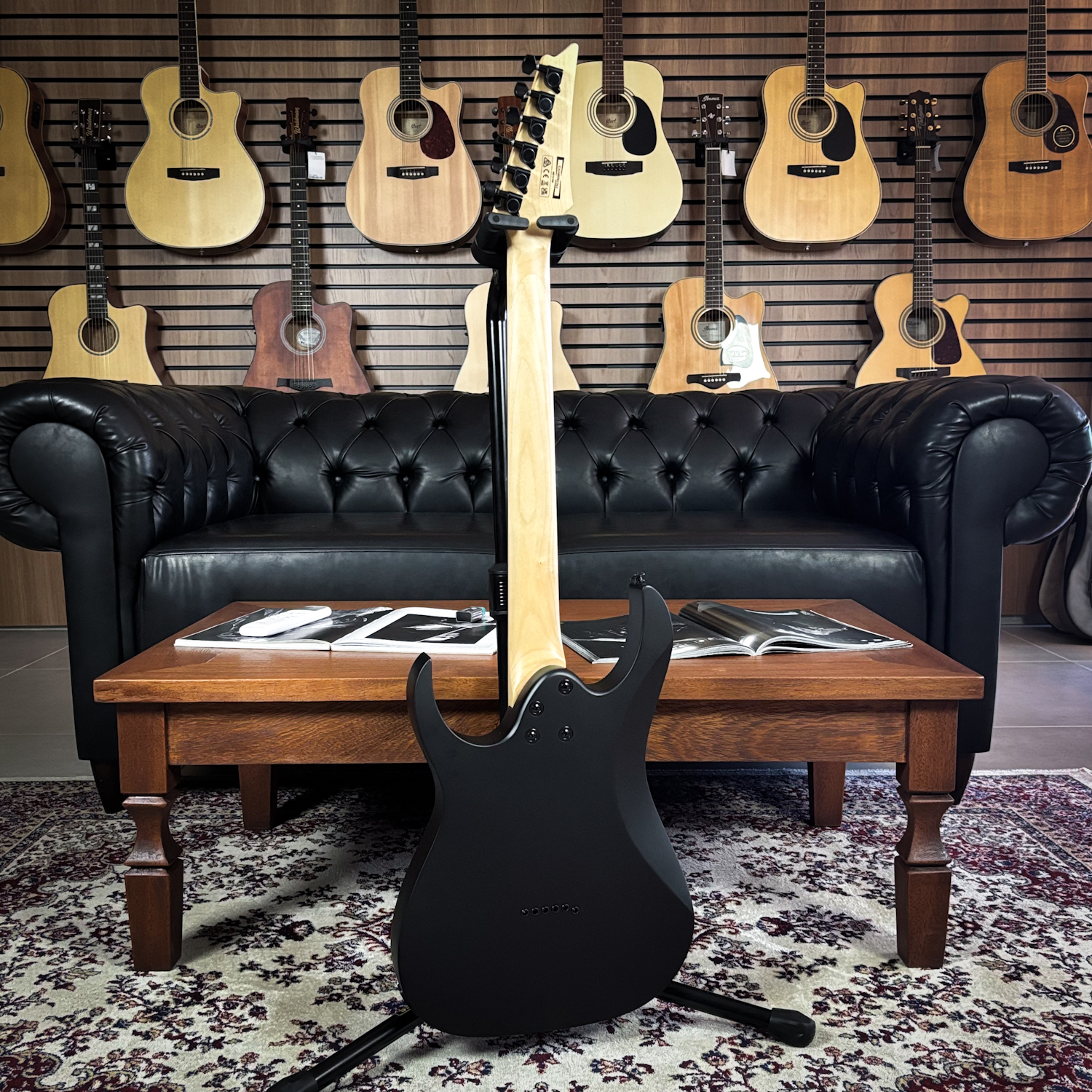 Guitarra Ibanez Gio GRGR131EX-BKF Black Flat - Guitar Shop CE