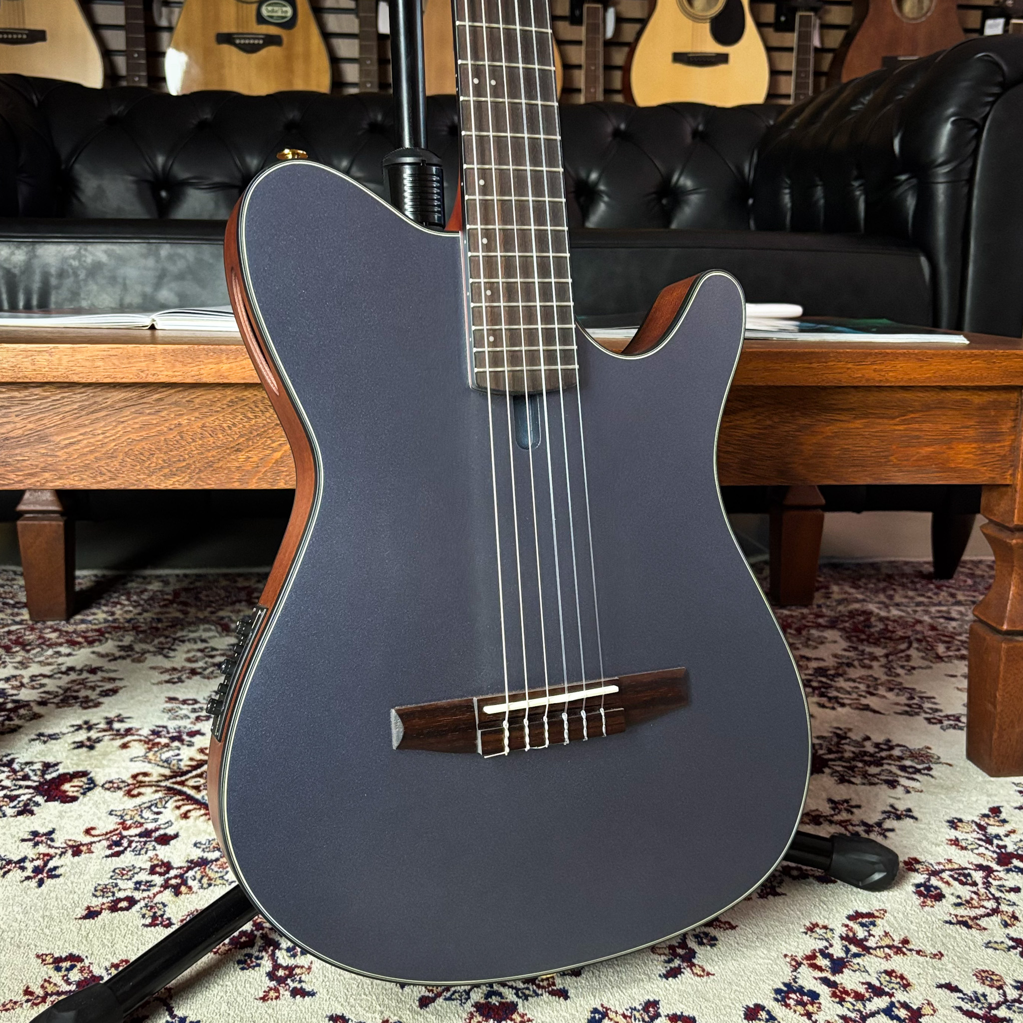 ギター Ibanez FRH10NL Violão Ibanez FRH10N-IBF Nylon Indigo Blue Metallic Flat - FRH