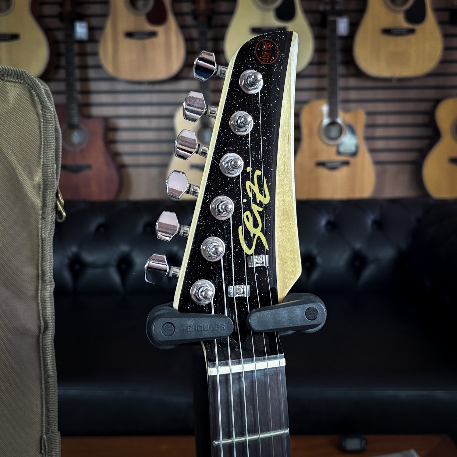 Guitarra Seizi Fun Katana Musashi Midnight Black Sparkle PH c/ Bag