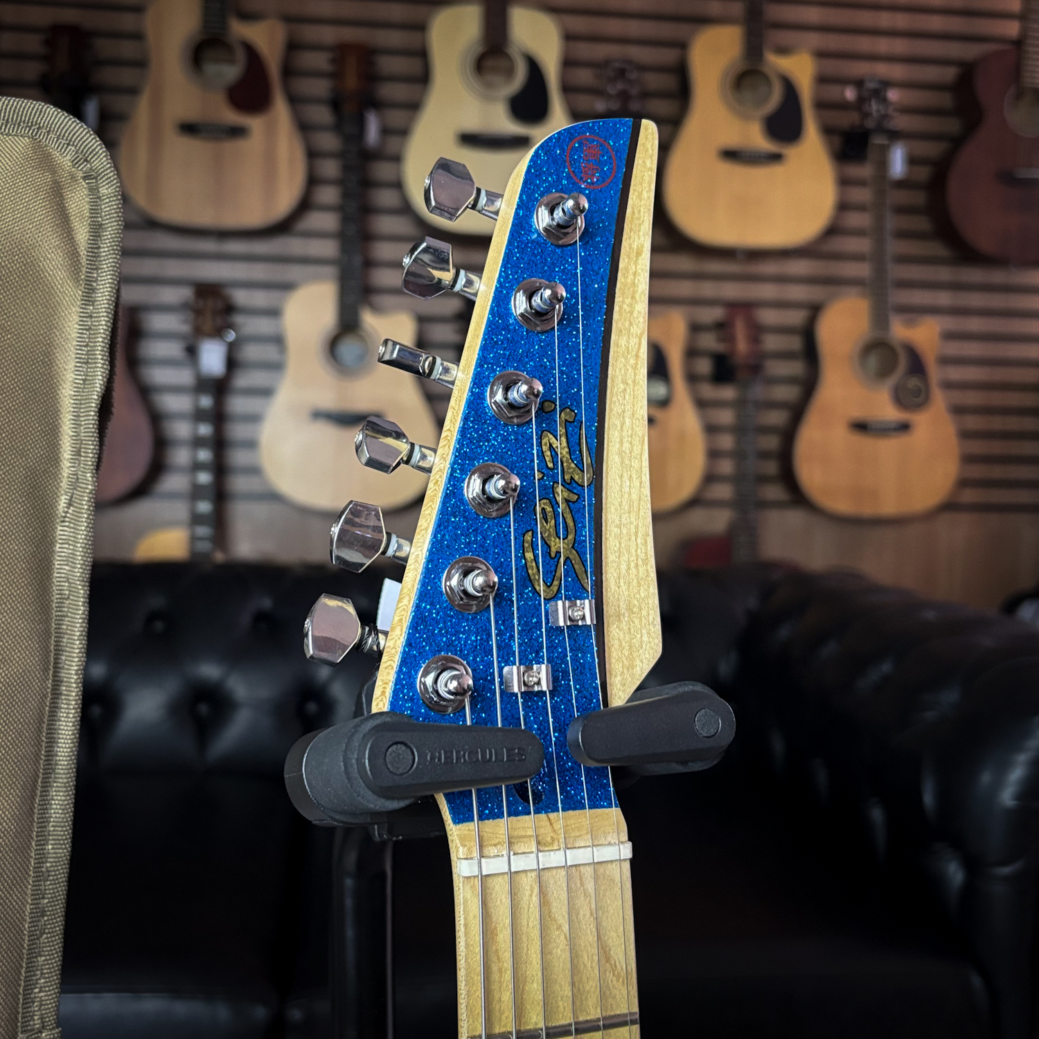 Guitarra Seizi Fun Katana Musashi Royal Blue Sparkle Maple c/ Bag