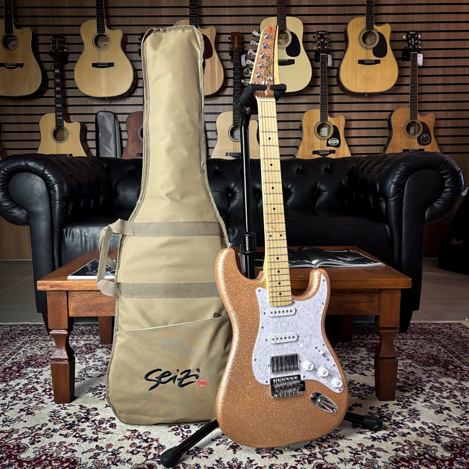 Guitarra Seizi Fun Katana Musashi Desert Gold Sparkle Maple c/ Bag