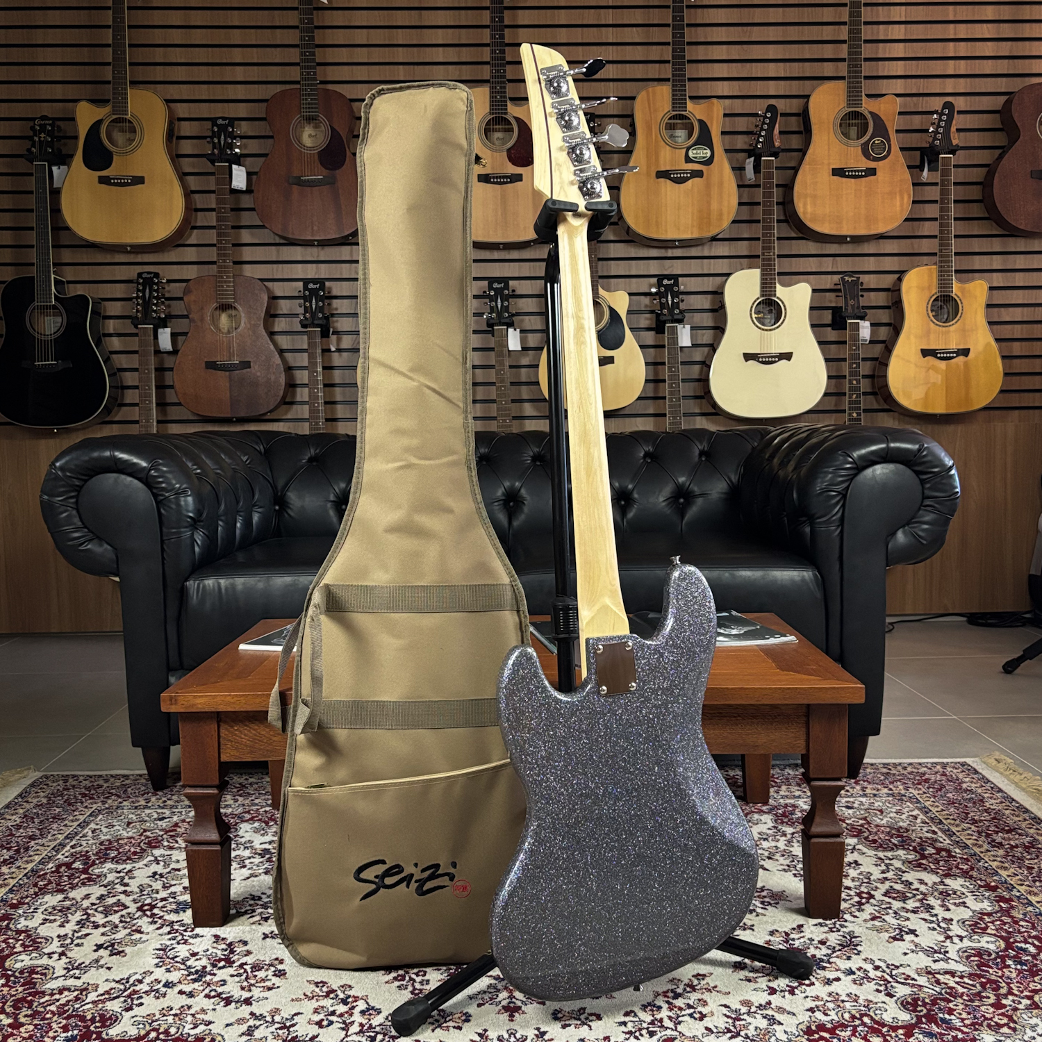 Baixo 4 Cordas Seizi Fun Jazu JB 4 Space Grey Sparkle c/ bag