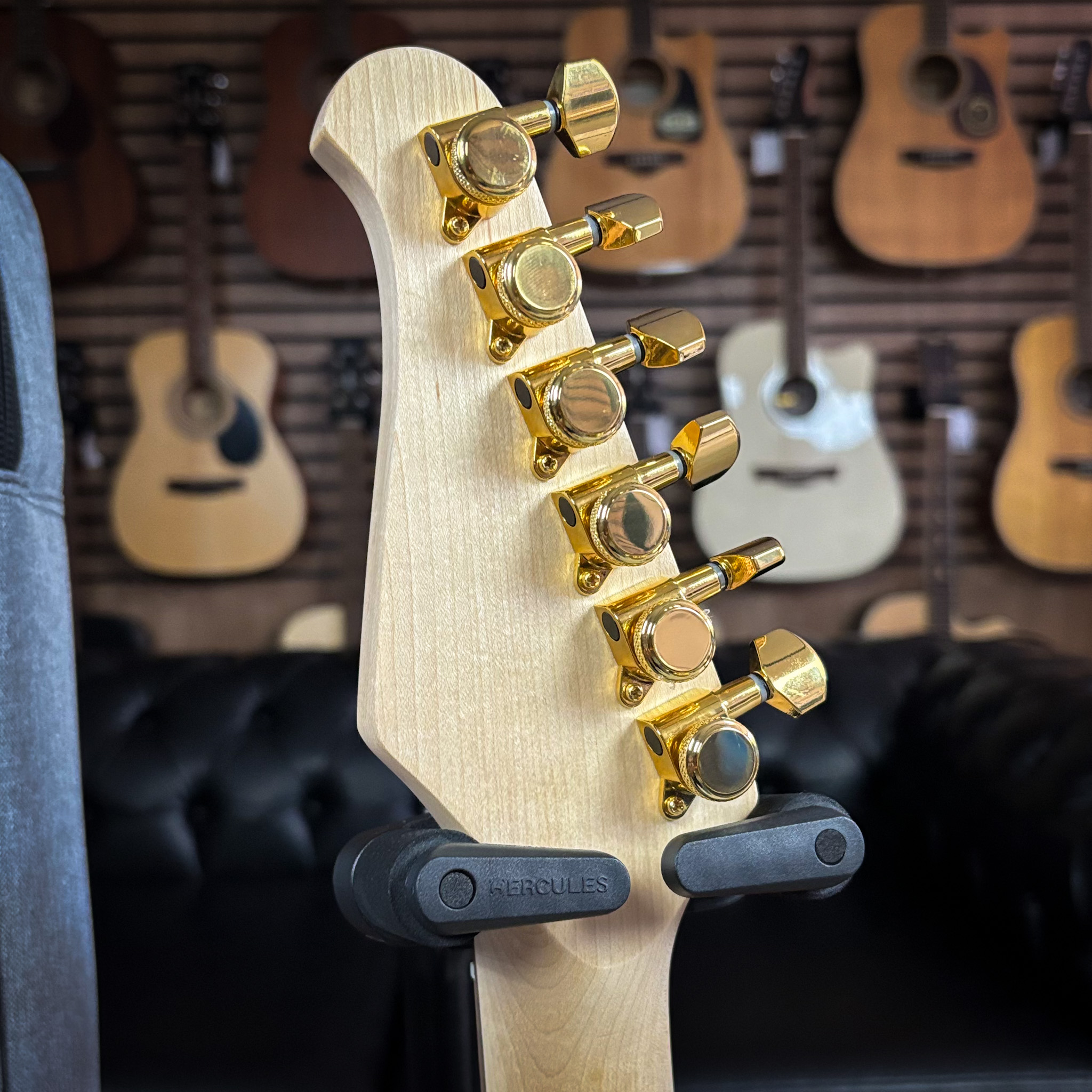 ミュージシャン CC 20th Anniversary BIG BEA / RUKI Guitarra Seizi Vintage Origami White Gold - Juliana Vieira