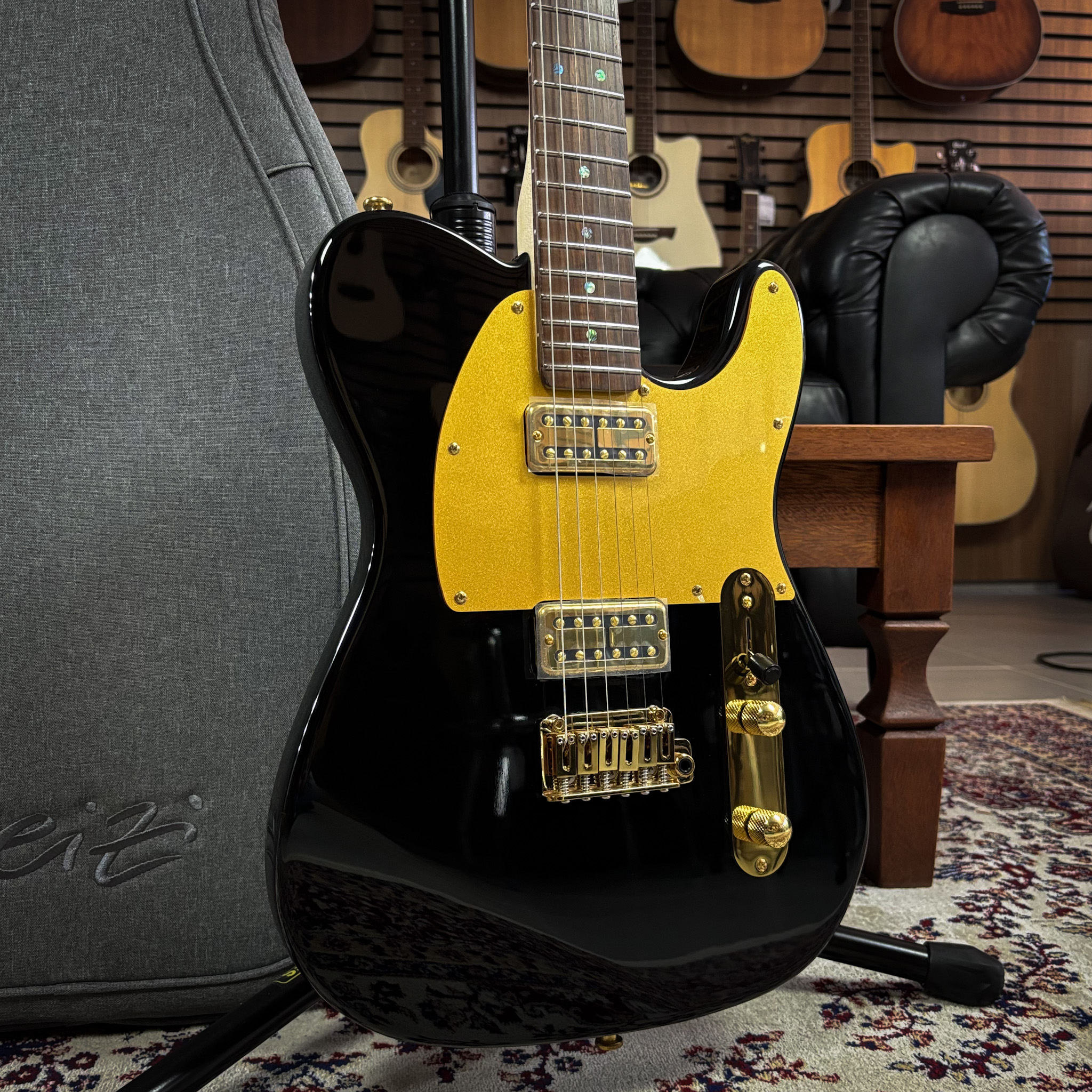 Guitarra Seizi Vintage Bonsai Black Gold c/ Bag - Guitar Shop CE