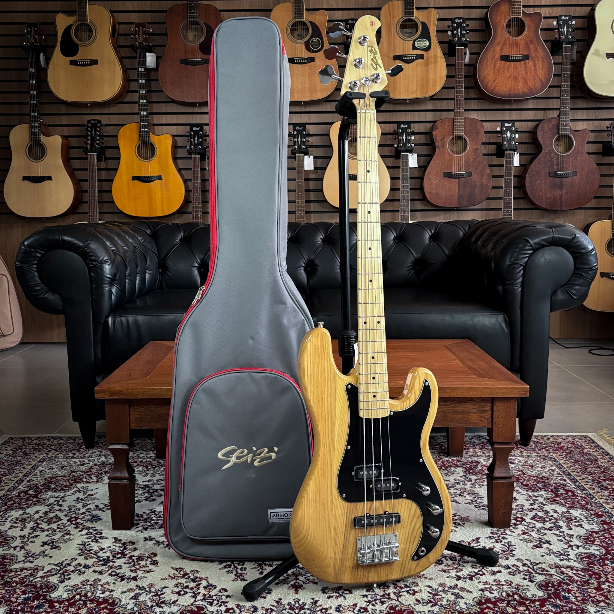 Baixo 4 Cordas Seizi Nikko 4 PJ Ash Natural c/ Bag - Guitar Shop