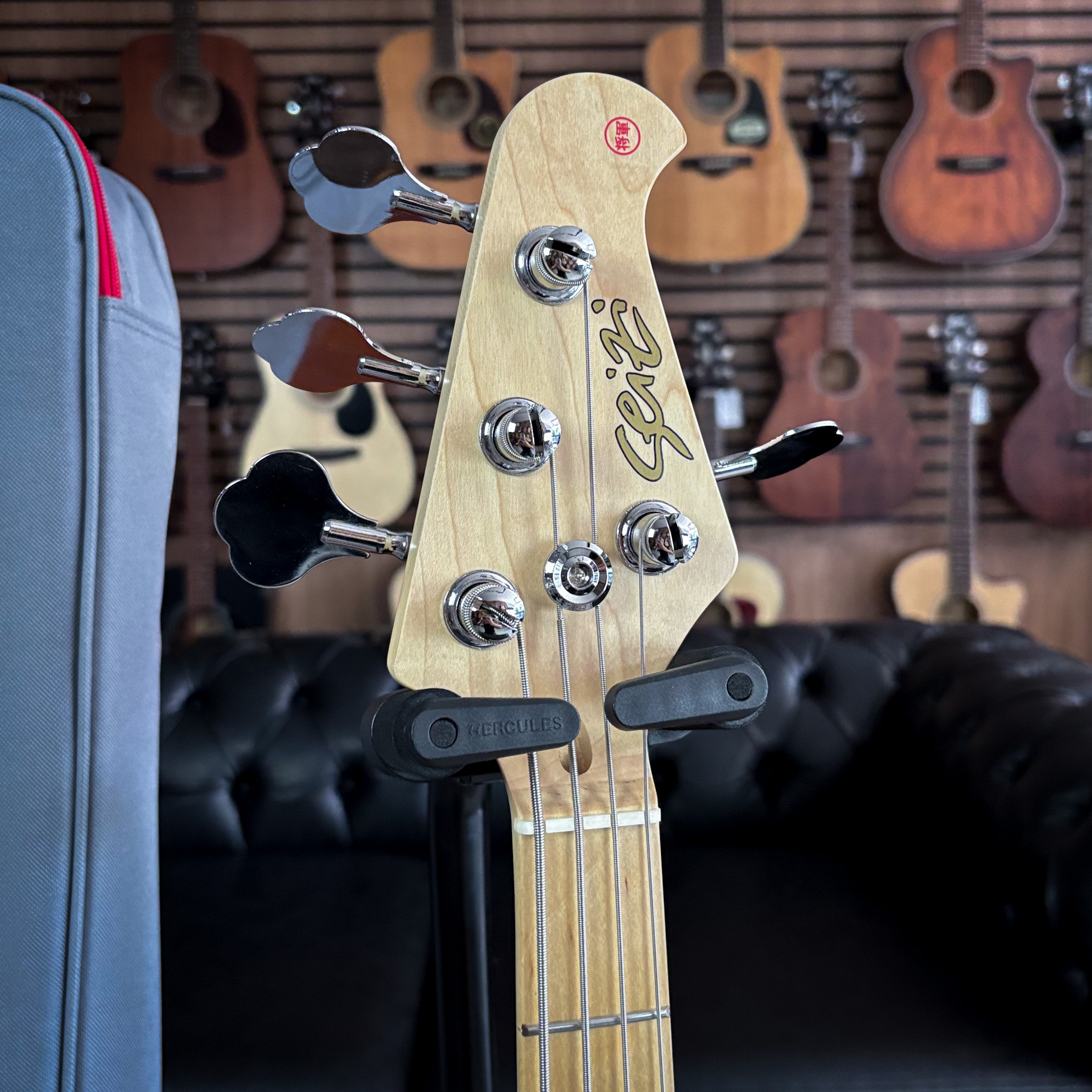 Baixo 4 Cordas Seizi Nikko 4 PJ Ash Natural c/ Bag - Guitar Shop