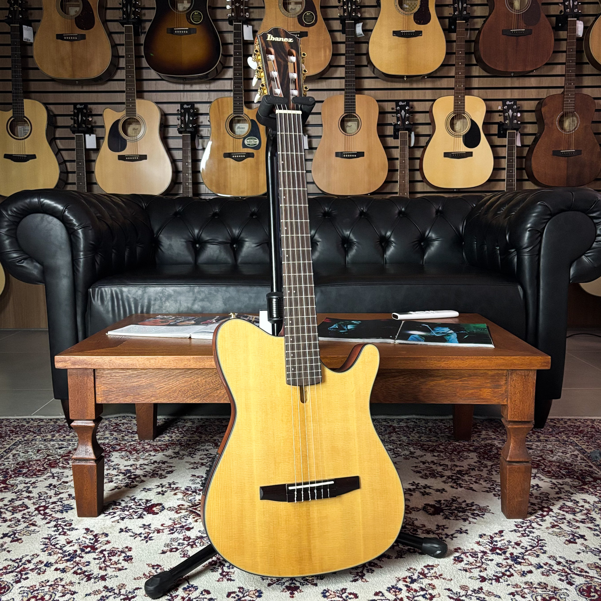 Violão Ibanez FRH10N-NTF Nylon Natural Flat - FRH Series - Guitar