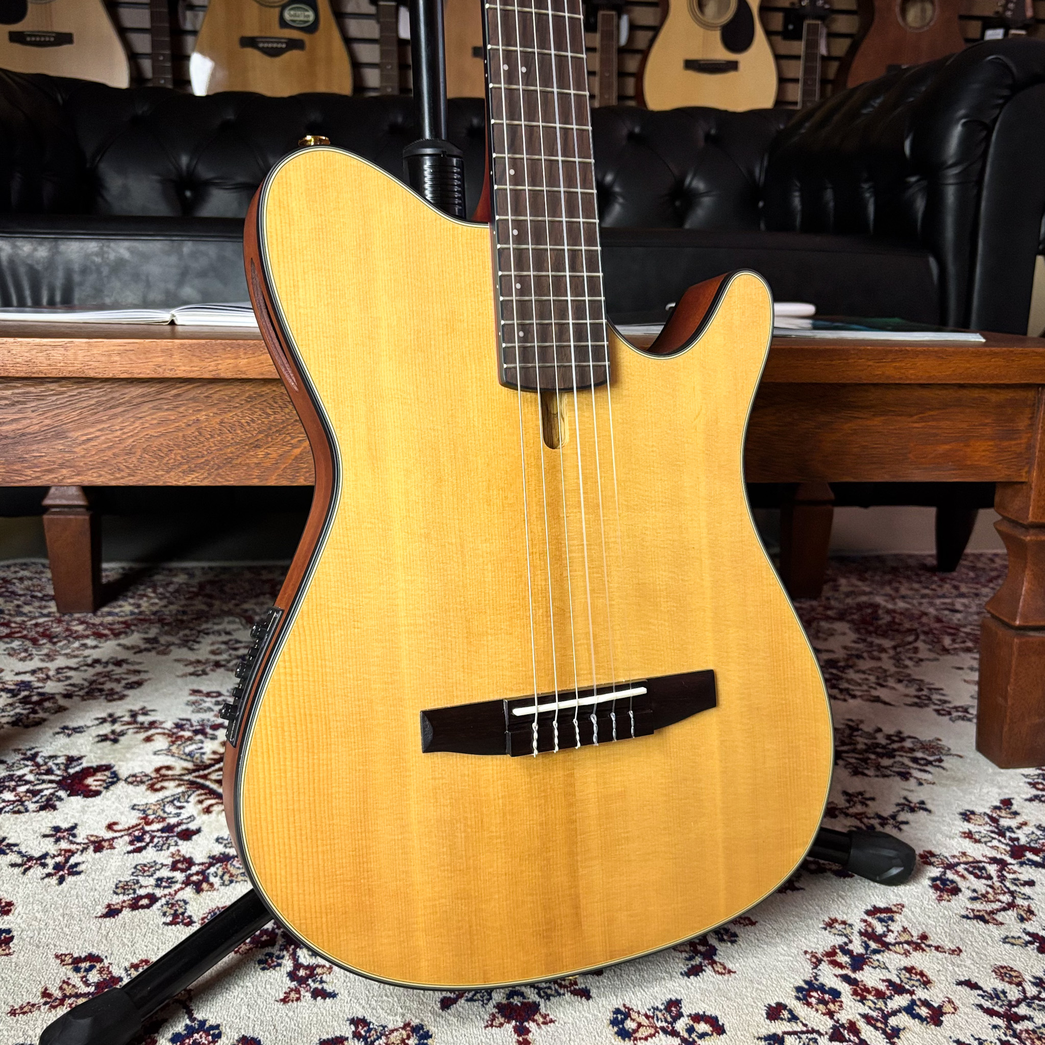 Violão Ibanez FRH10N-NTF Nylon Natural Flat - FRH Series - Guitar