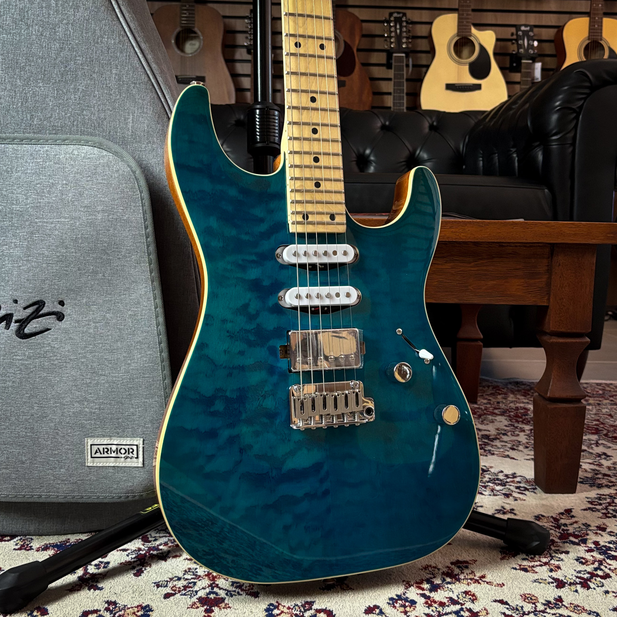 Guitarra Seizi Katana Hashira Ocean Blue Maple c/ Bag - Guitar