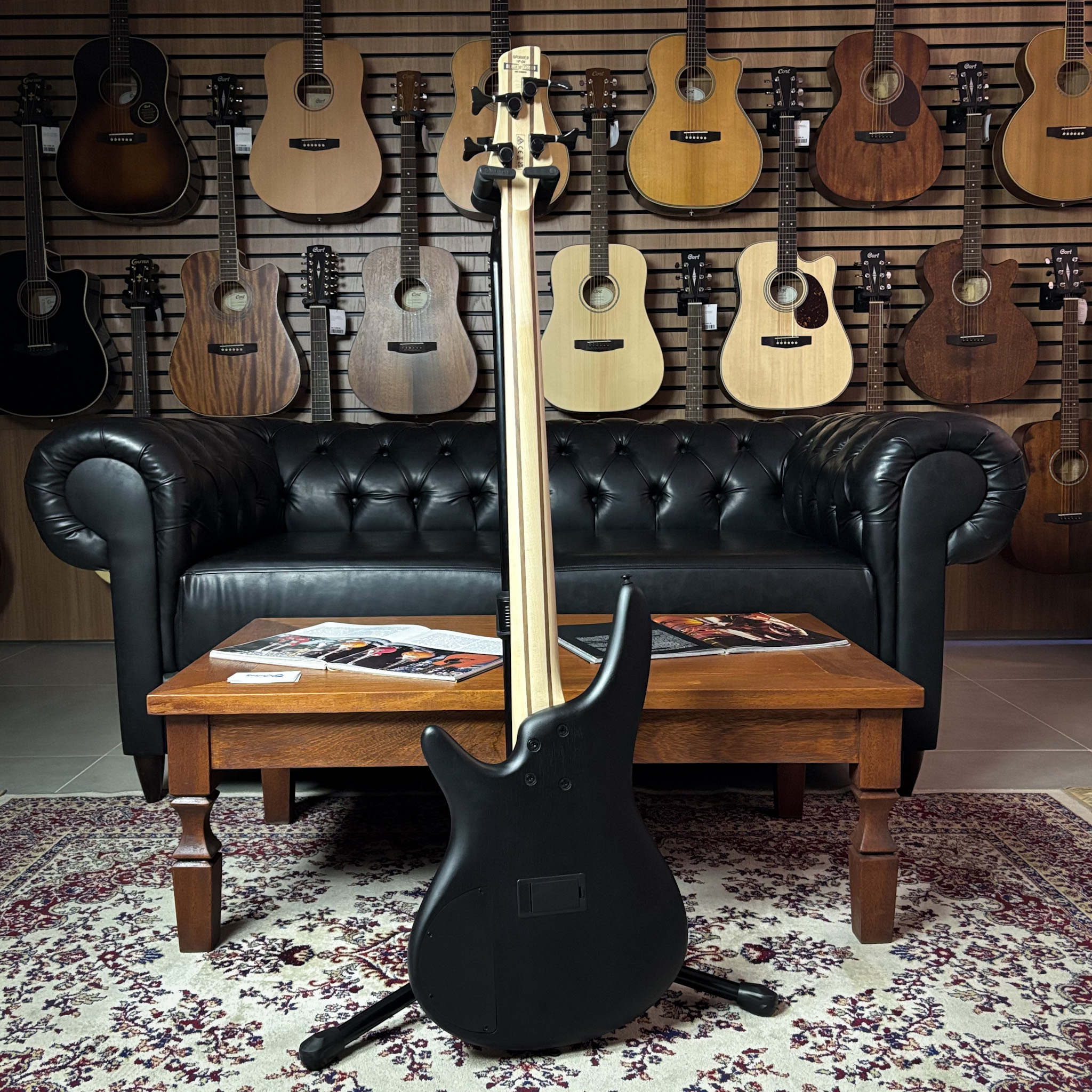 Baixo 4 Cordas Ibanez SR300EB WK Weathered Black - SR Series
