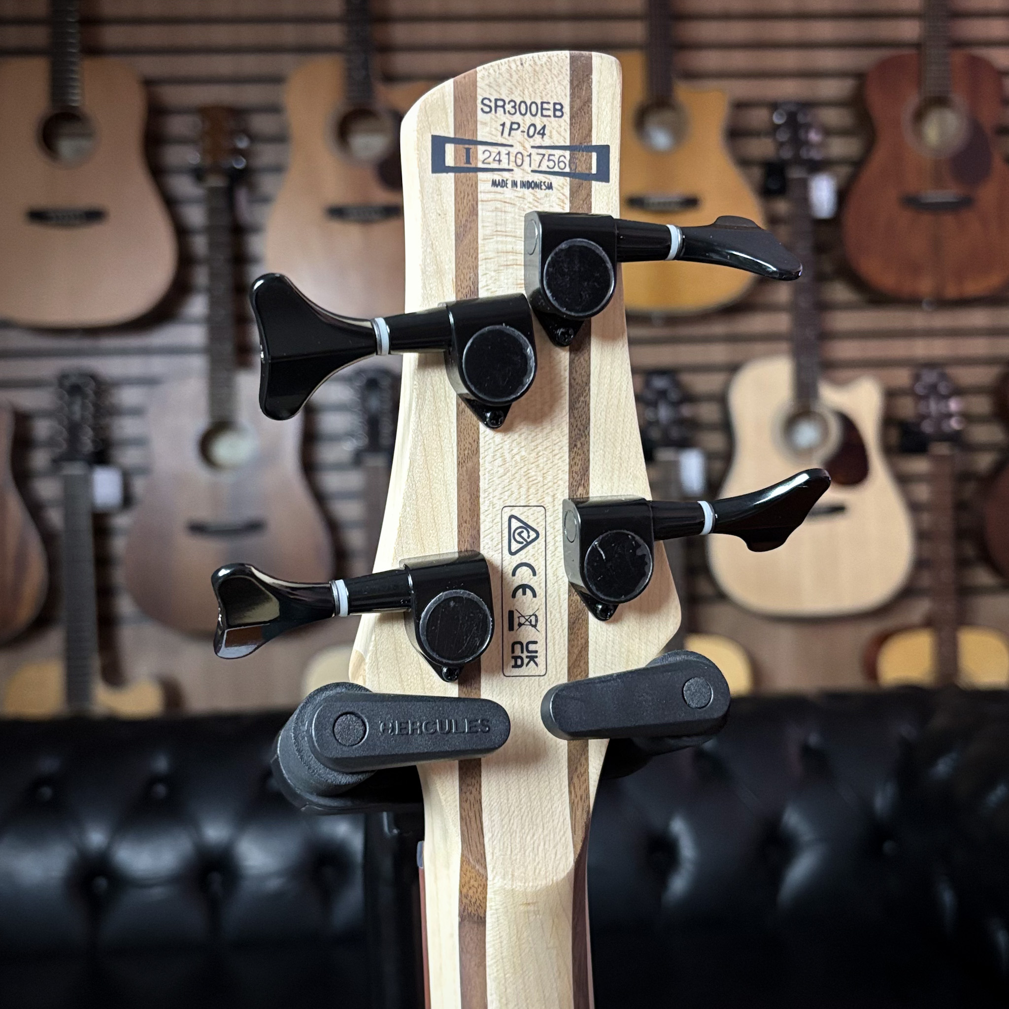 Baixo 4 Cordas Ibanez SR300EB WK Weathered Black - SR Series
