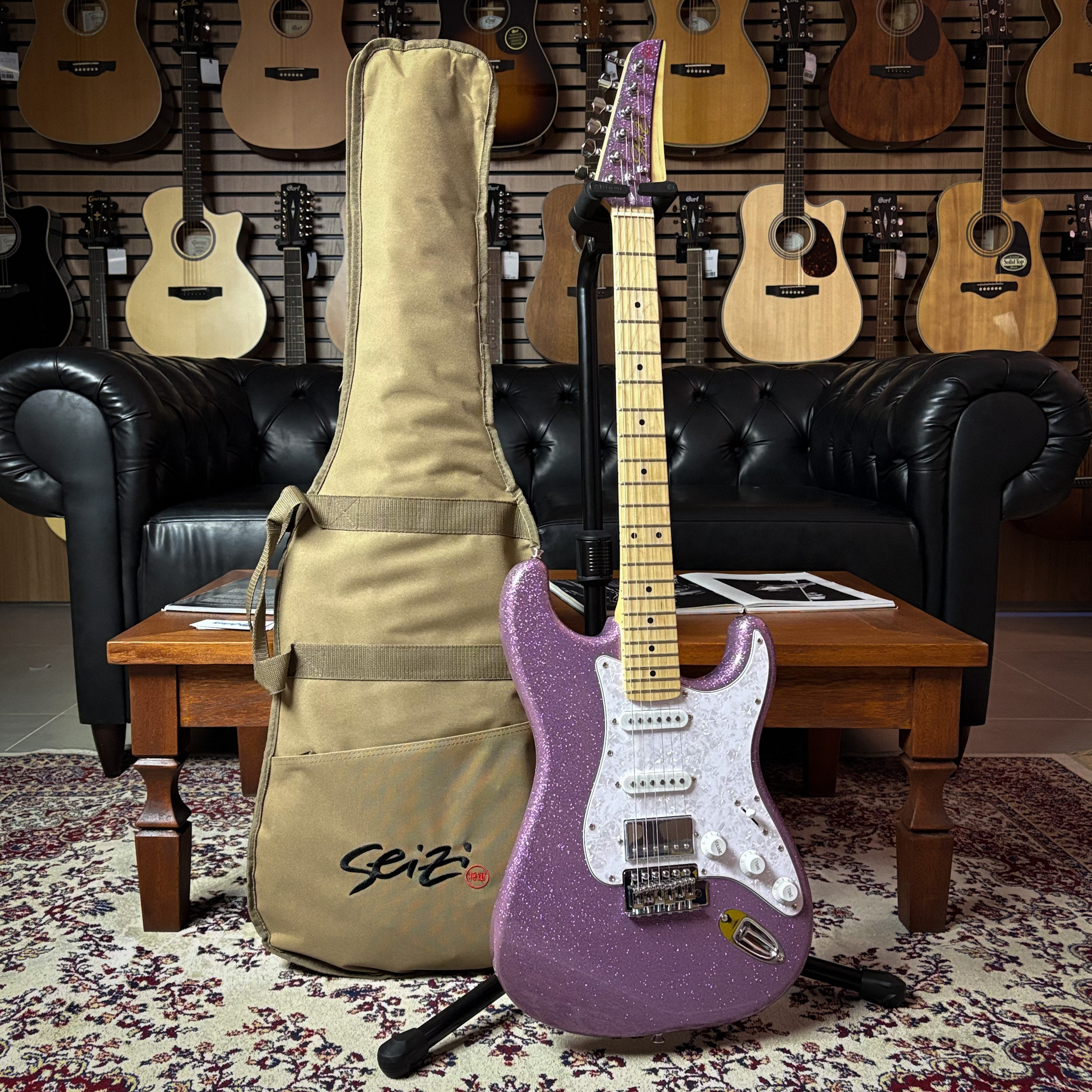 Guitarra Seizi Fun Katana Musashi HSS Purple Sparkle Maple c/ Bag