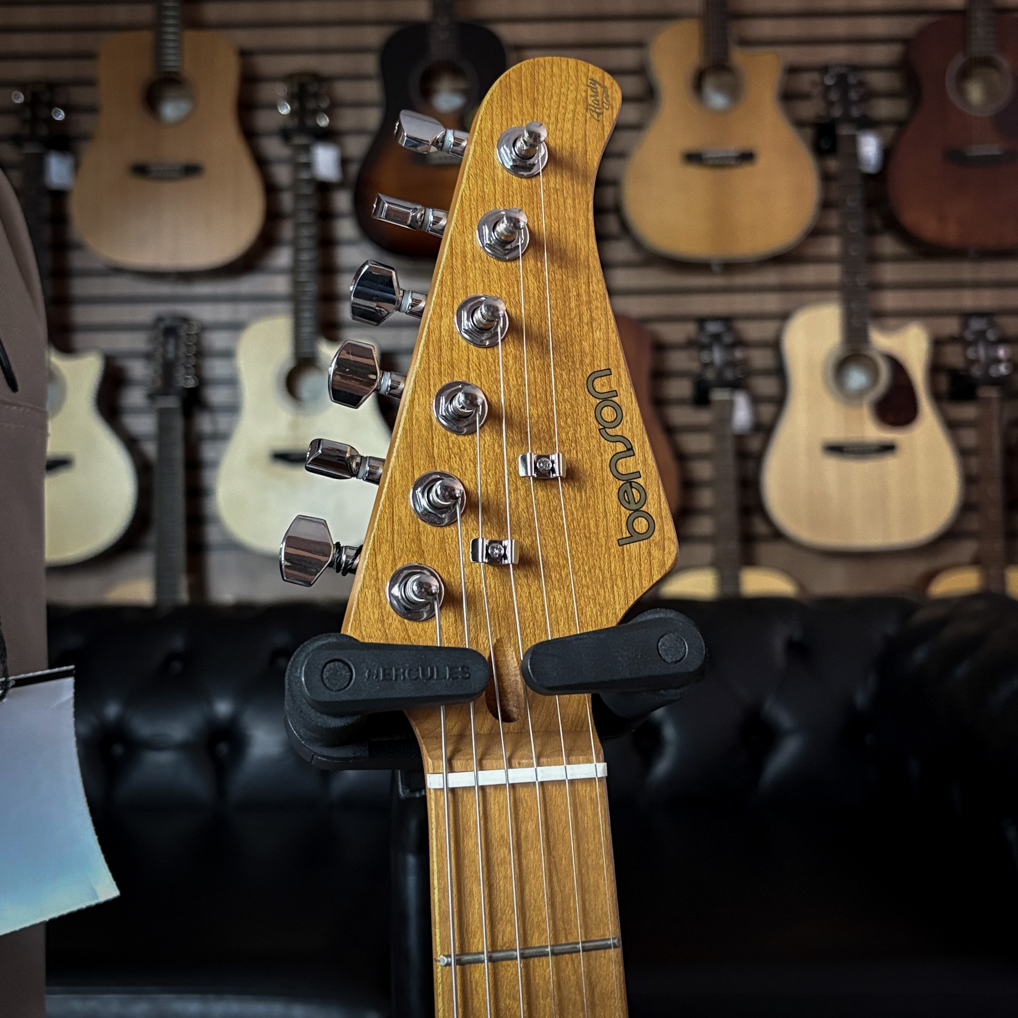 Guitarra Benson Tele Hardy Series 904 Olympic White Chrome - T 904