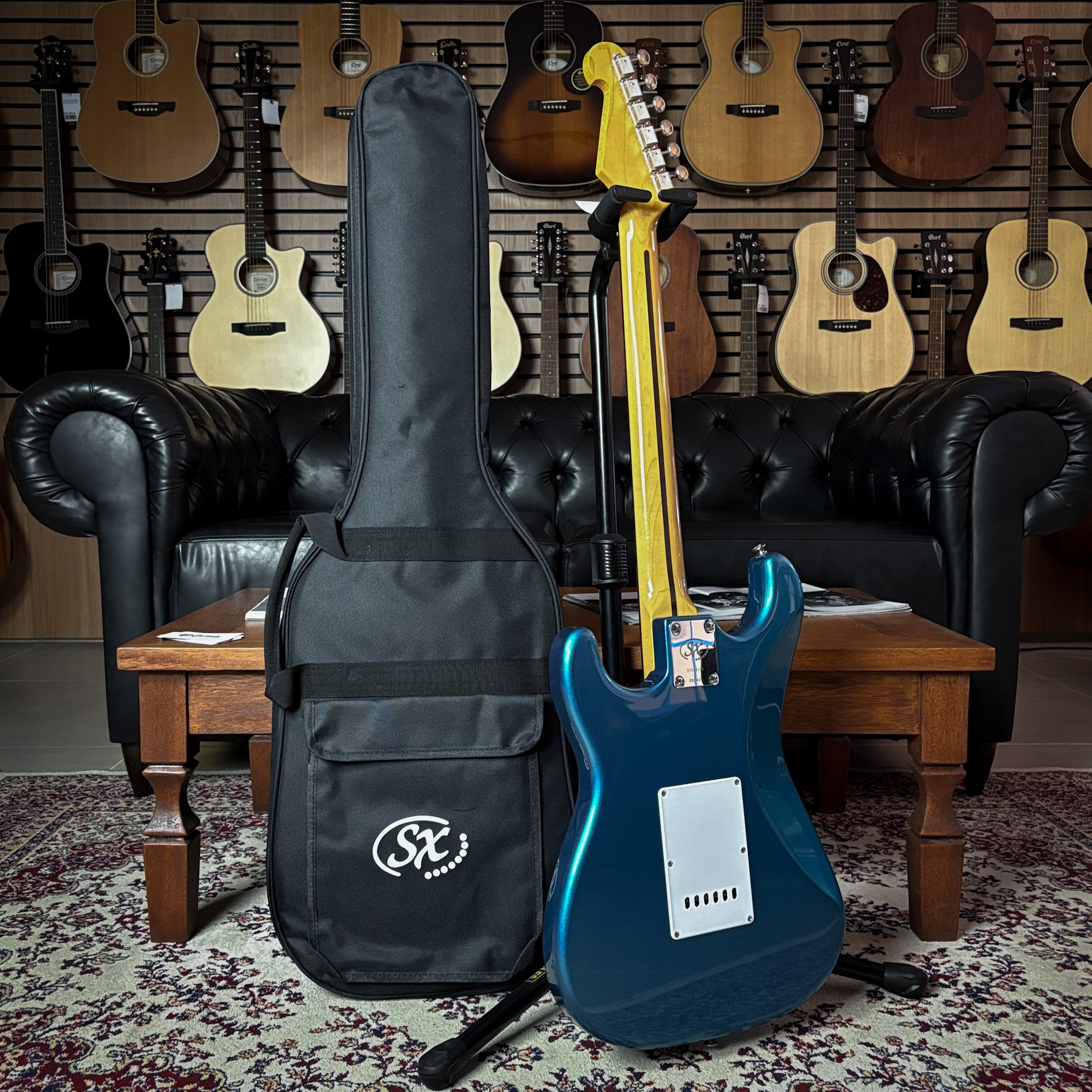 Guitarra SX SST62+ SSS Lake Placid Blue Rosewood c/ Bag - Guitar