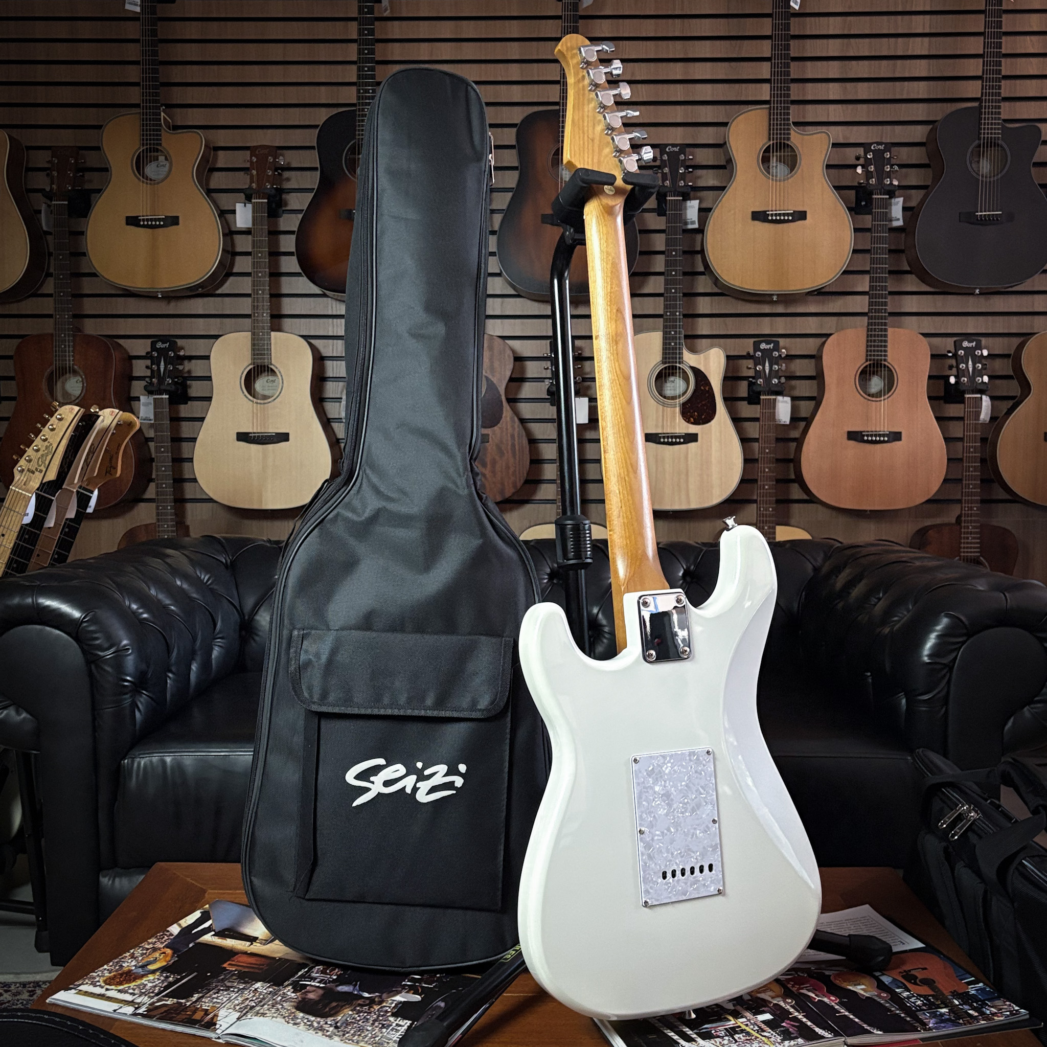 Guitarra Seizi Vintage Budokan Multi Smart Pearl White - c
